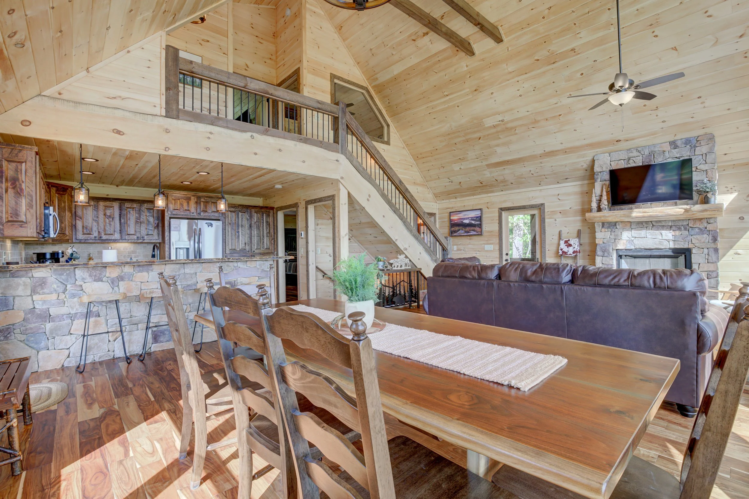 2 High Meadow Ct-2.jpg