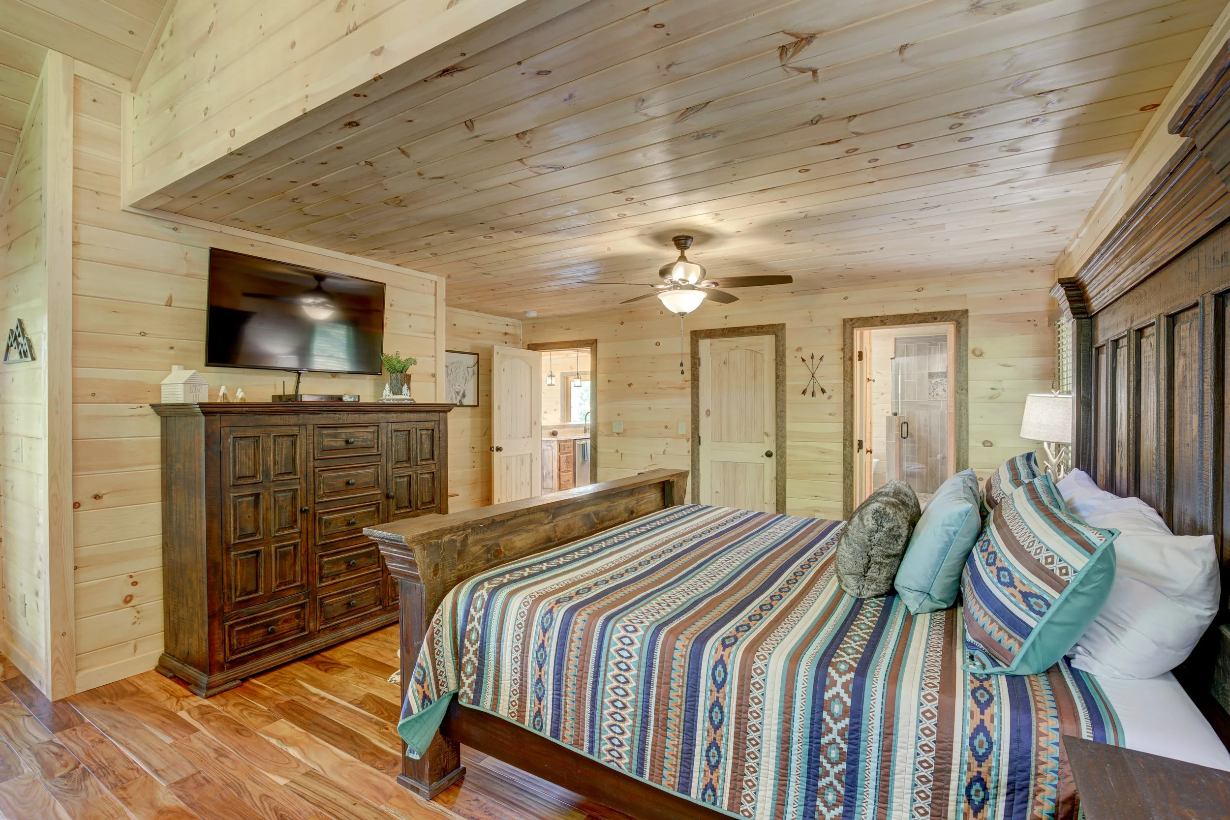 2 High Meadow Ct-13.jpg