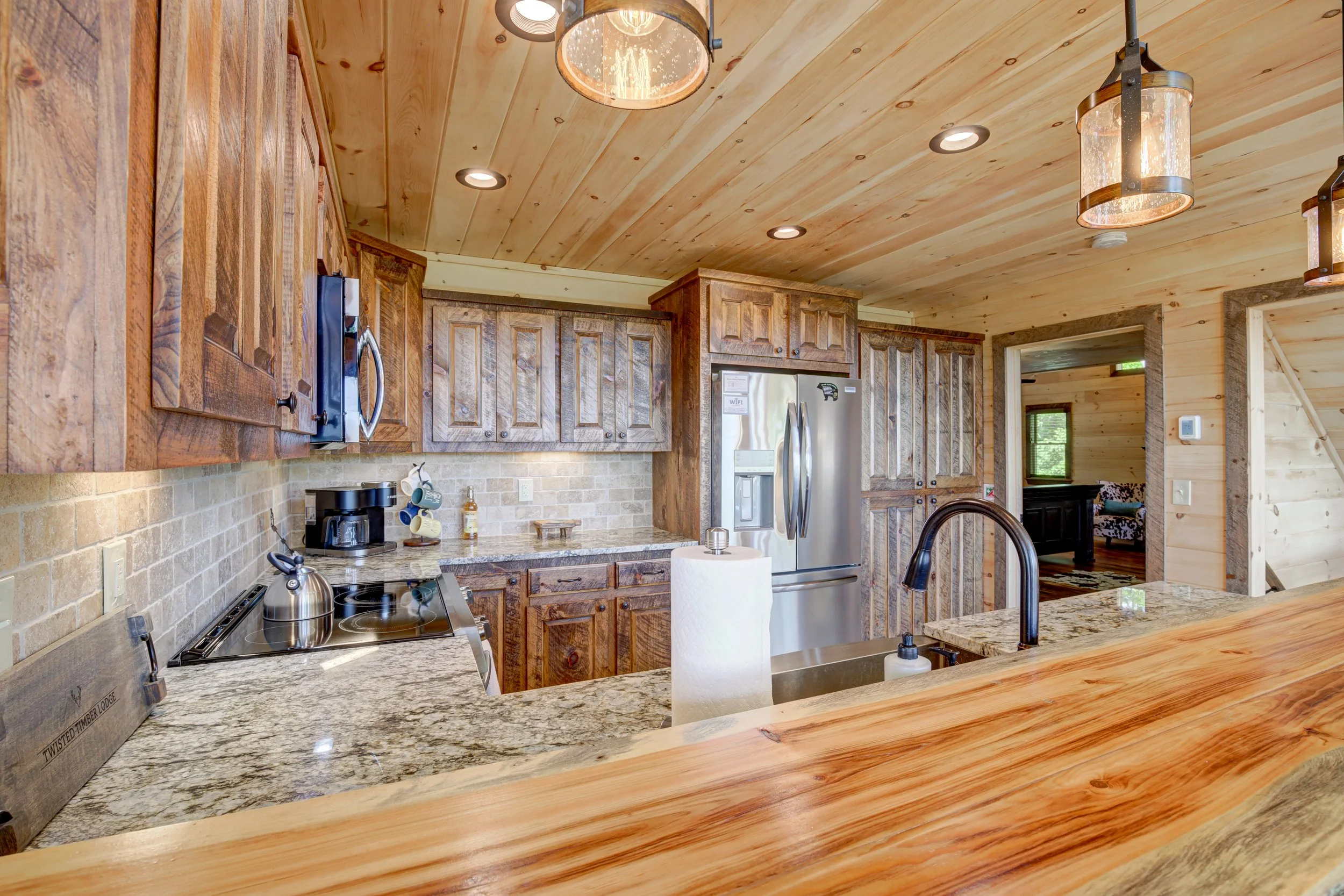 2 High Meadow Ct-8.jpg