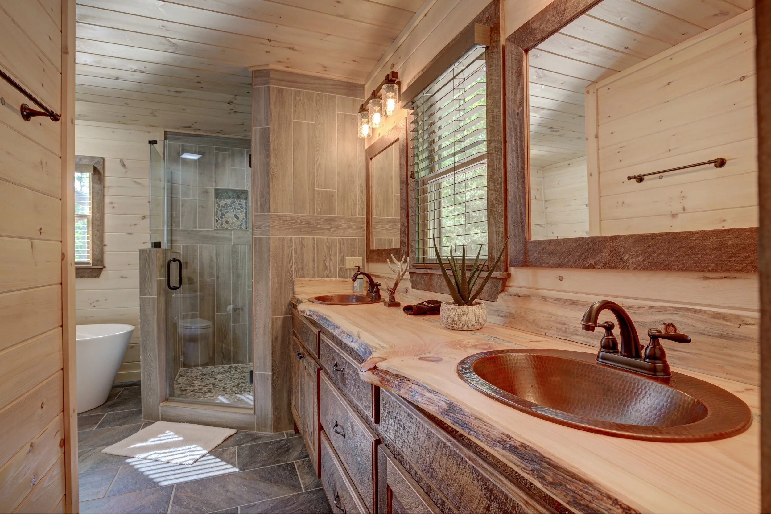 2 High Meadow Ct-14.jpg