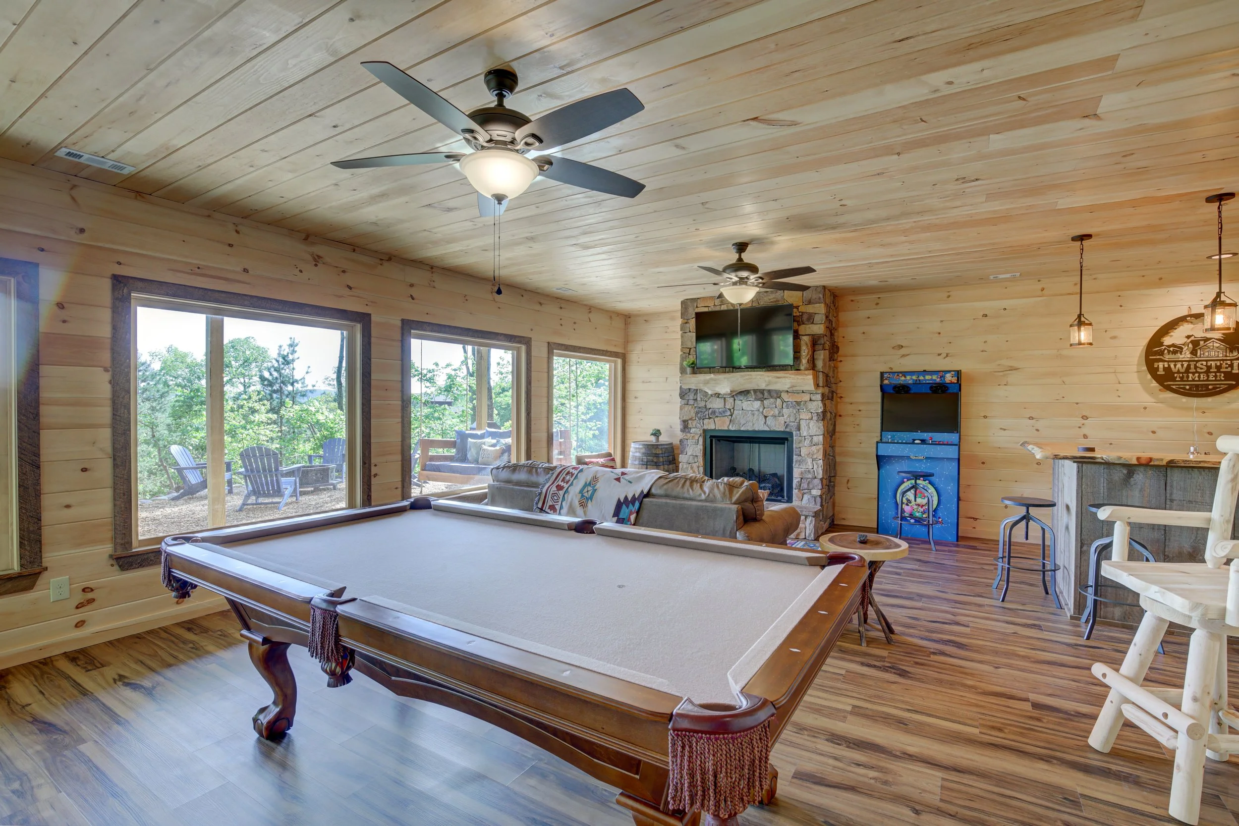2 High Meadow Ct-35.jpg