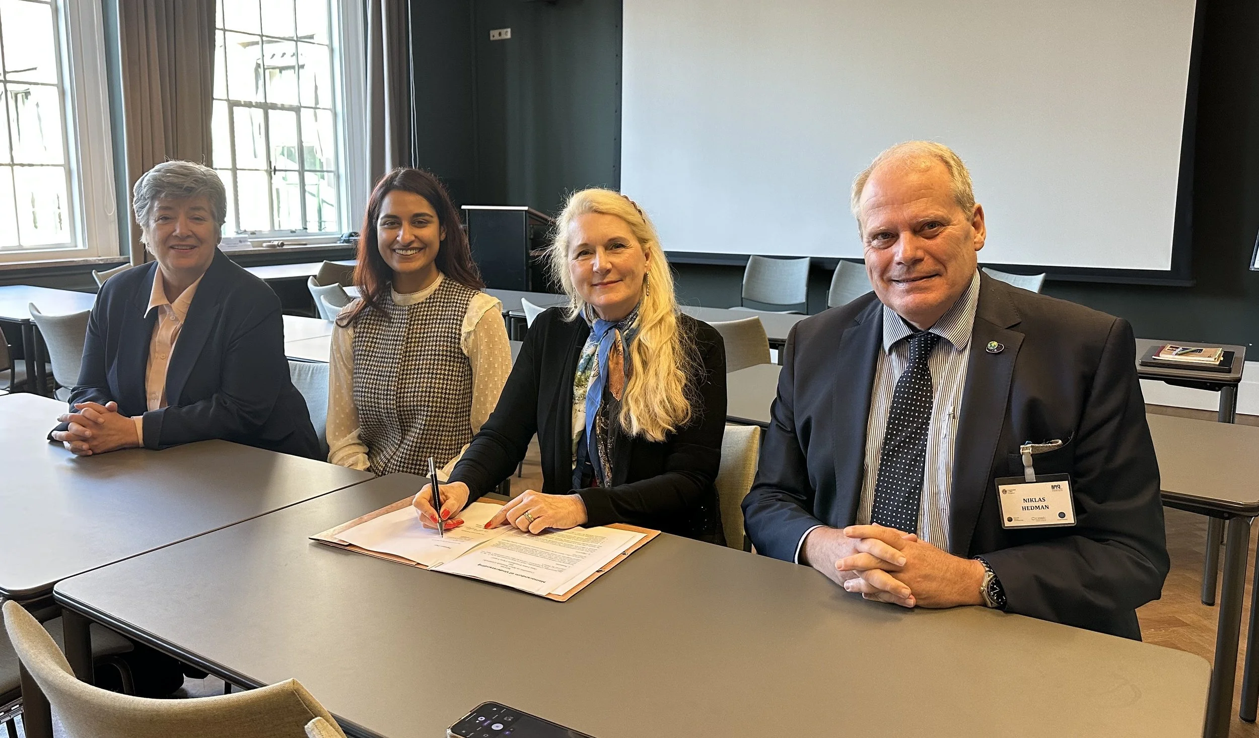 Open Lunar Foundation and COSPAR Sign MOU on the Lunar Ledger and Information Sharing to Advance Lunar Coordination