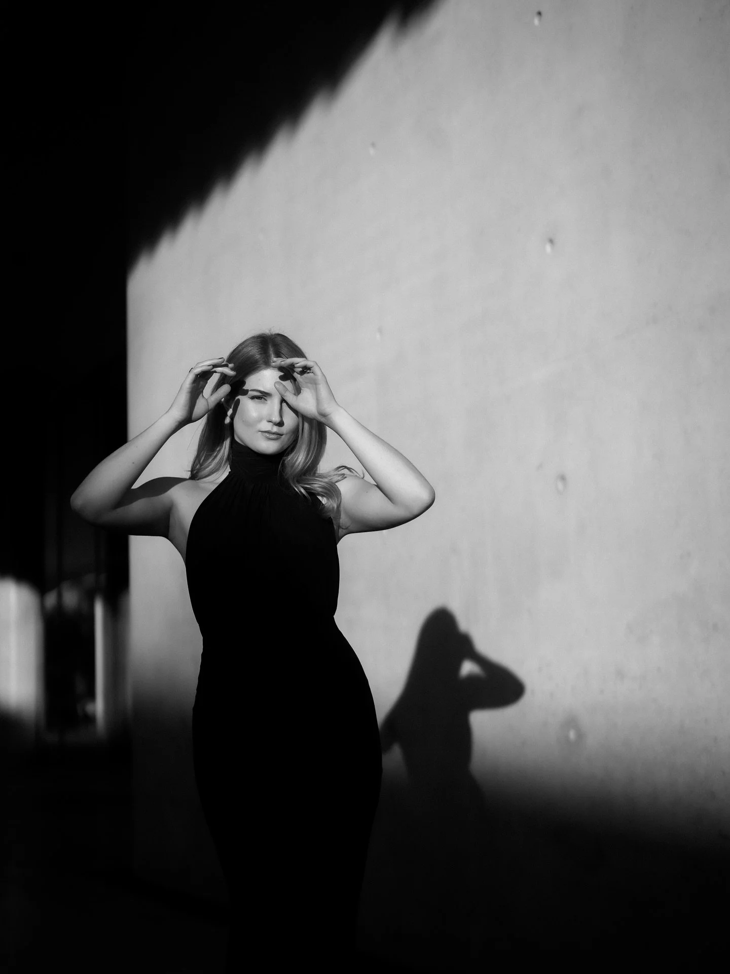 edge of light. 
w/ @itsmeelenamaria