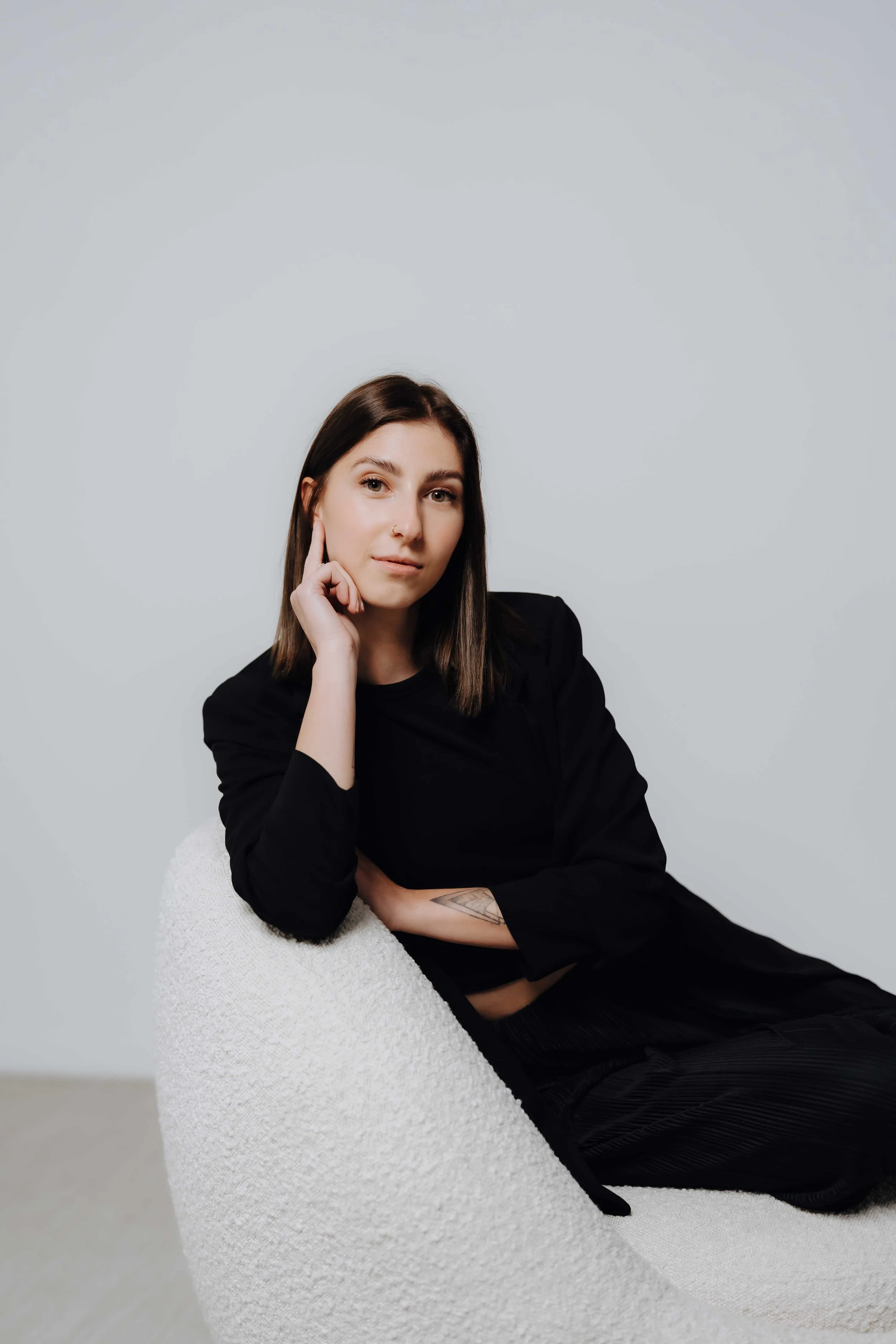 kate&tom_studio.6c_web-23-24.jpg