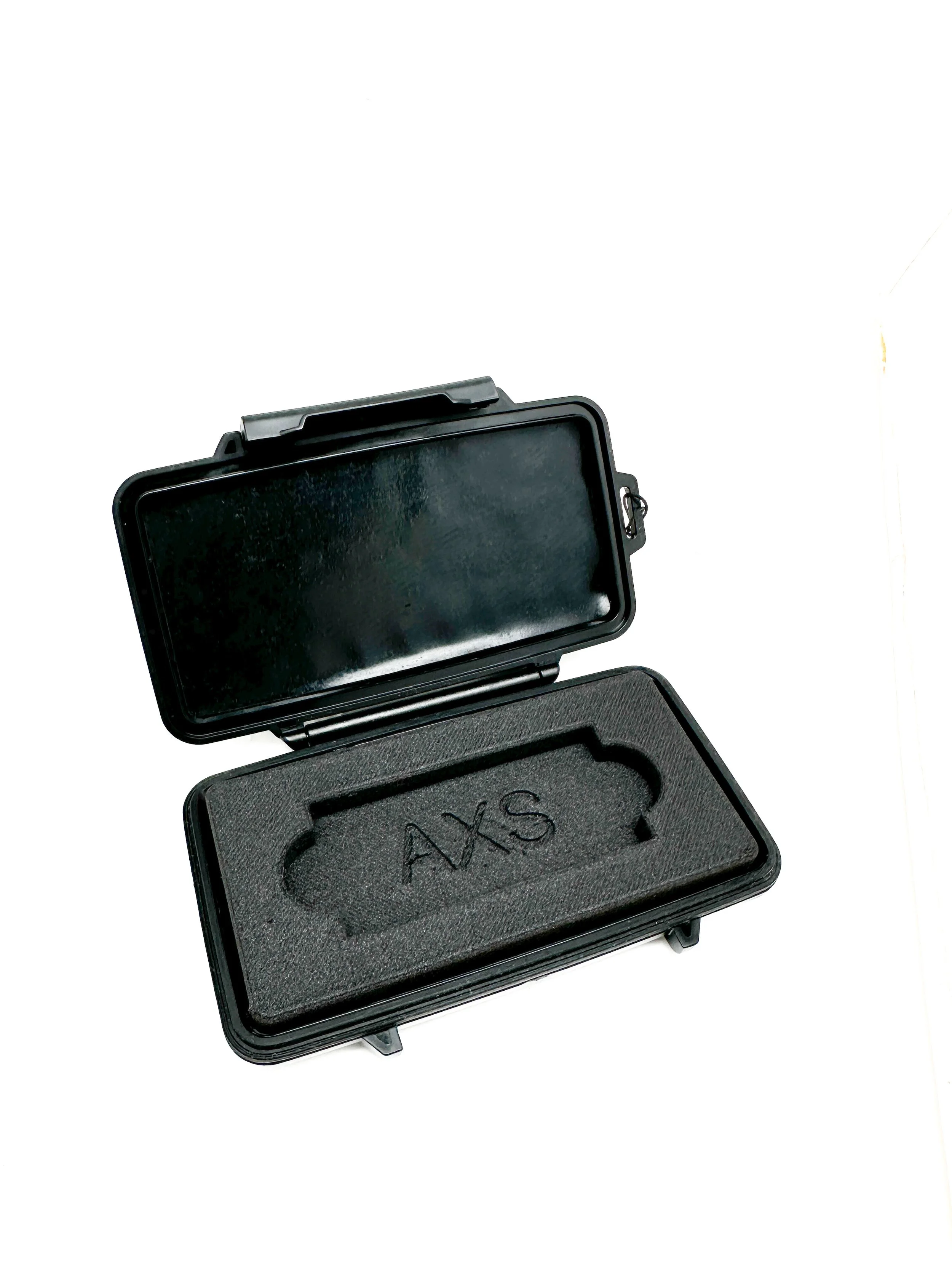 AXS Clamshell