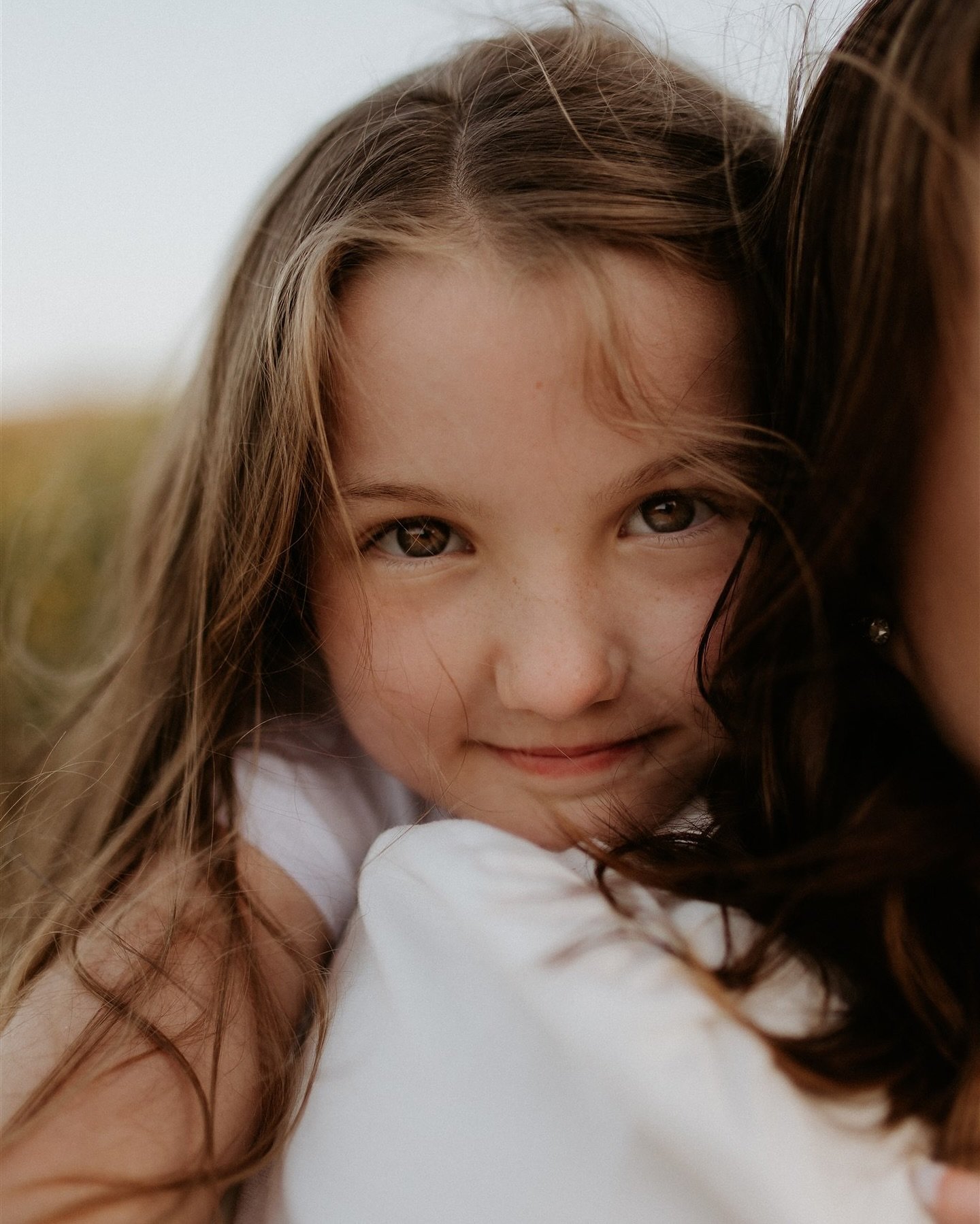 Family sessions are so much more than getting photos done, it&rsquo;s about creating art that preserves this season you are in forever ✨ 

Capturing these moments for families is one of the biggest honours ❤️

And watching families grow over time is 
