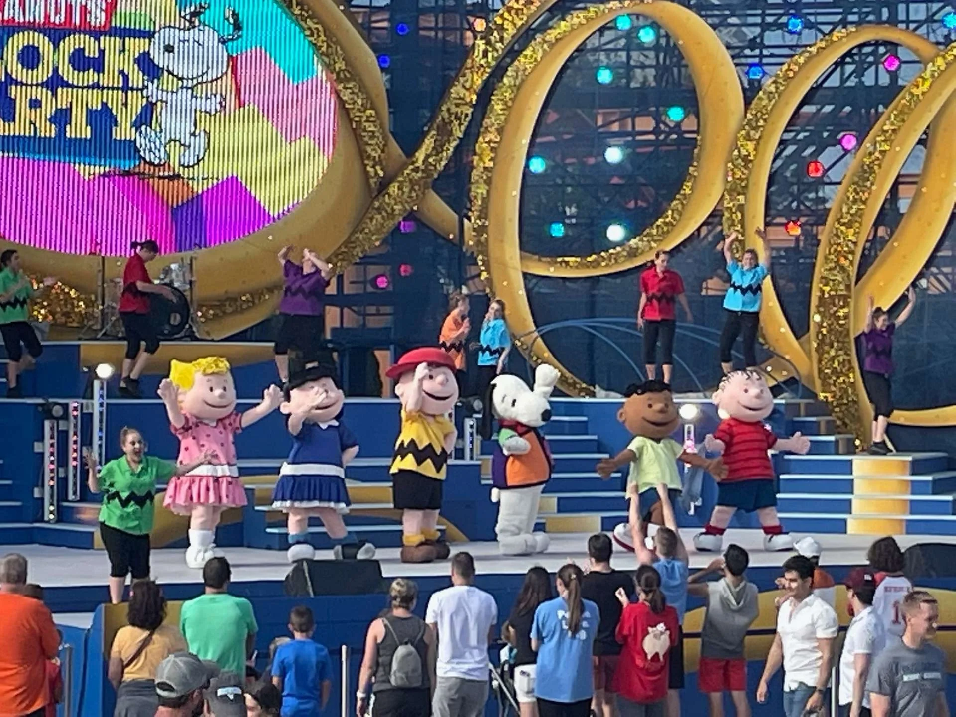 The Peanuts Block Party 2021