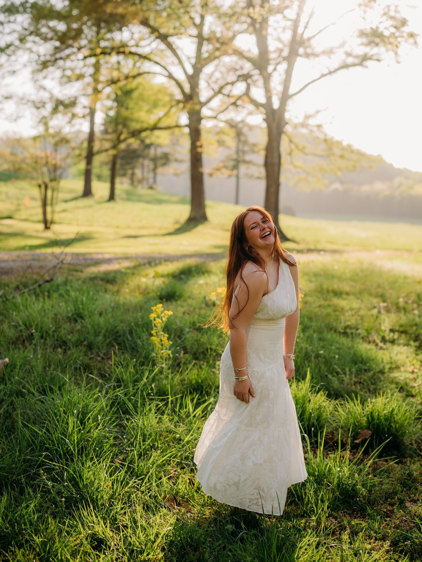 Whenever someone says they have a lot of land and want to take photos there, I always say YESS! Look at this absolutely stunning girly! Perfect day, perfect subject!
