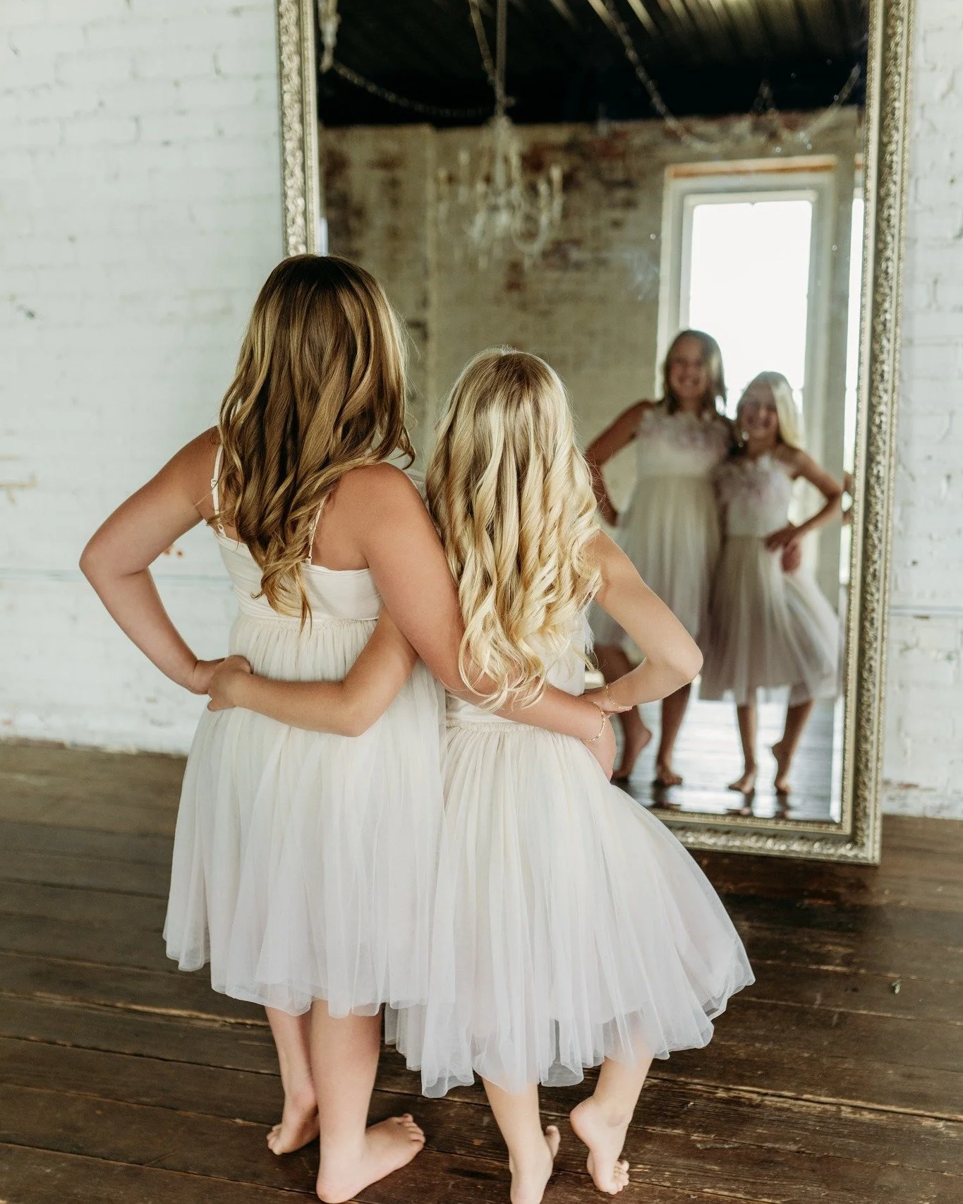 A little moment for these blonde babies!! I have LOVED watching them grow up every year doing dance photos. I truly adore my clients so so much!!