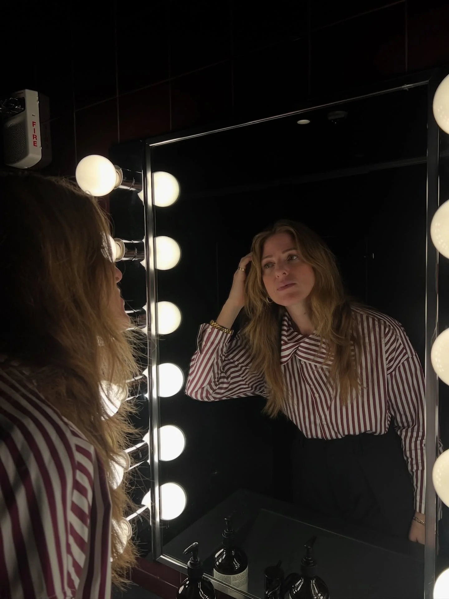 🍾Going into 2026 with steady steps, meaningful connections, and trusting what feels right.

✌️2025.