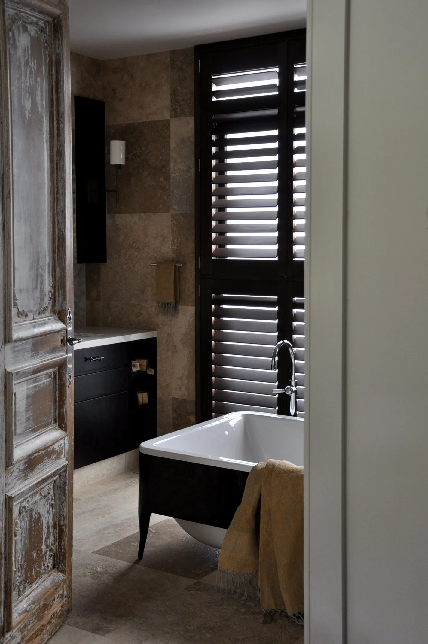 French Provincial Bathroom - Stewart + Stewart - Sydney Interior Designers