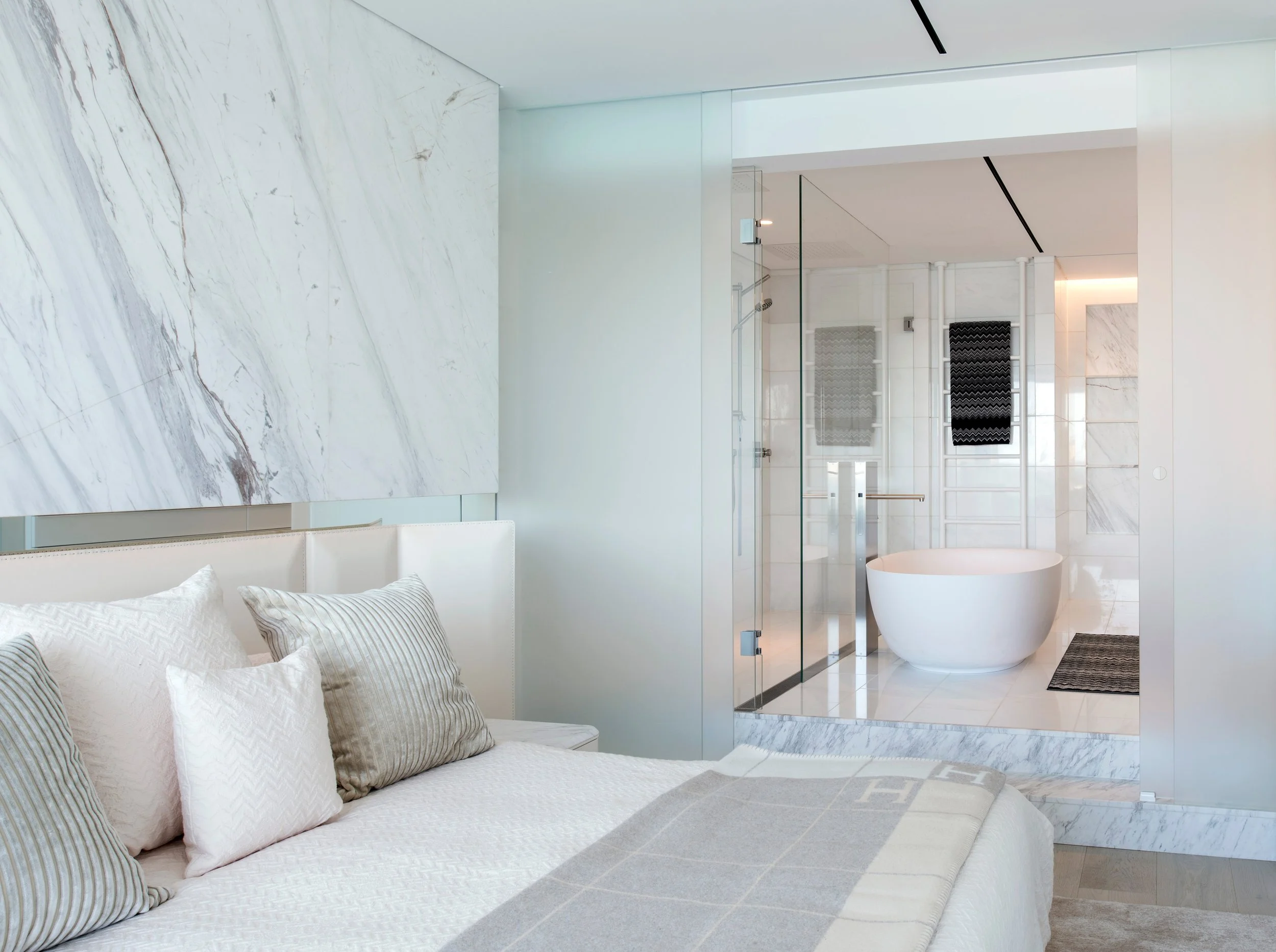 Bondi Beach Residence - Stewart Stewart - Sydney Interior Designers