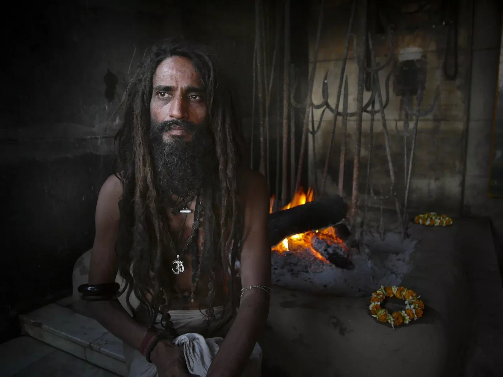 Bazaar Streets _ Moving Times, Varanasi. 45.webp