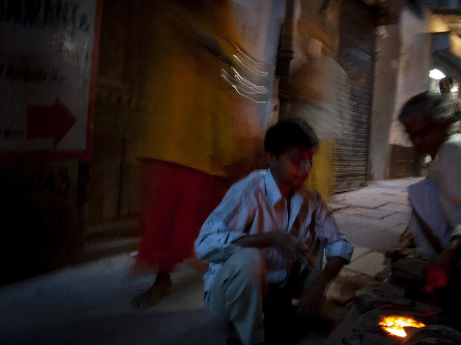 Bazaar+Streets+_+Moving+Times,+Varanasi.+21.webp