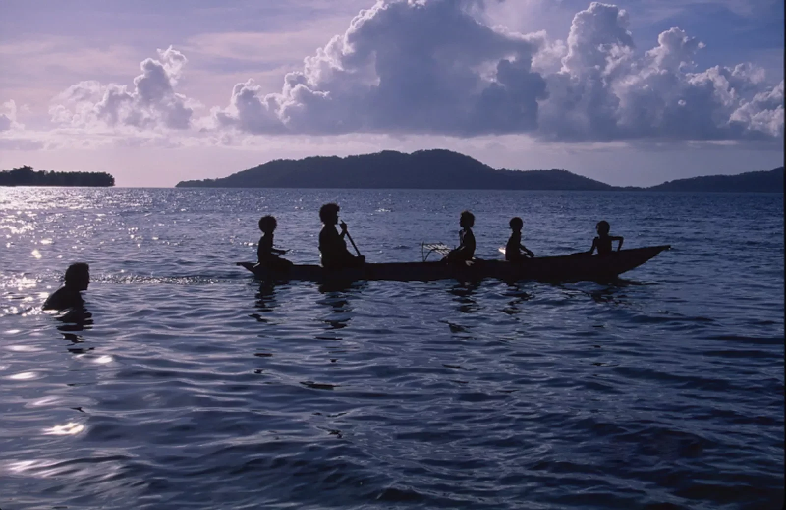 BreakingBowsAndArrows_Bougainville_PNG_MS35mm_62.webp