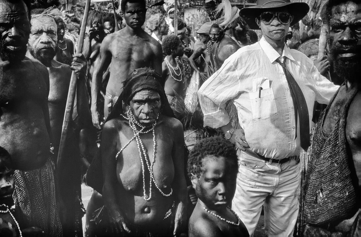 GorokaShow_1984-1996_MS35mm_©LizThompson_332bw.webp