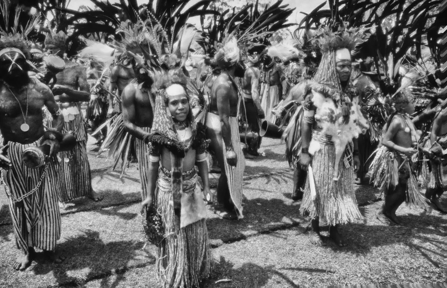 GorokaShow_1984-1996_MS35mm_©LizThompson_342bw.webp