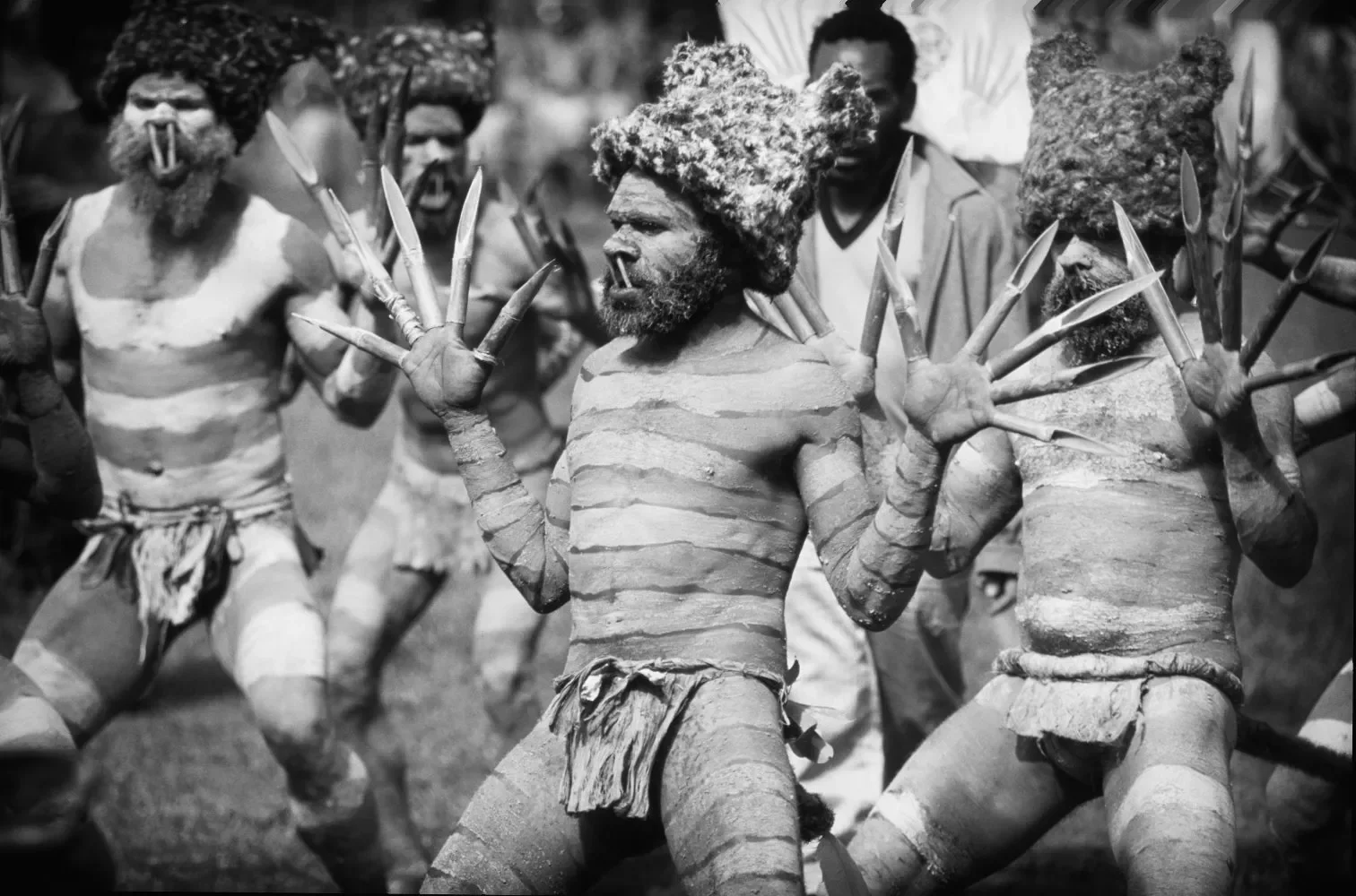 Goroka-Show-1984-1996_©Liz-Thompson_084bw.webp
