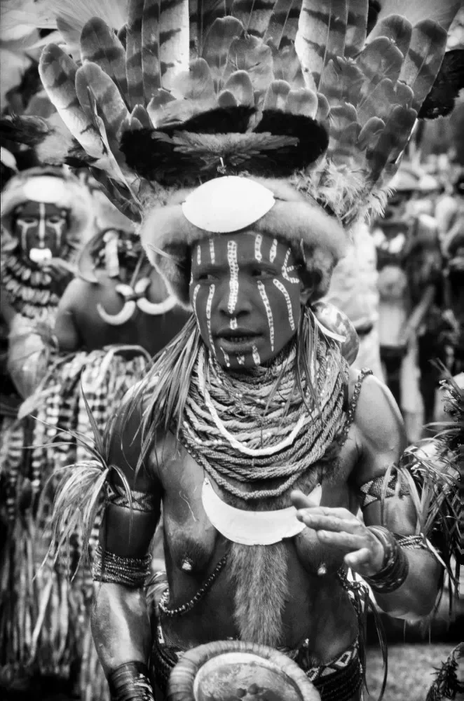 Goroka-Show-1984-1996_©Liz-Thompson_111bw.webp