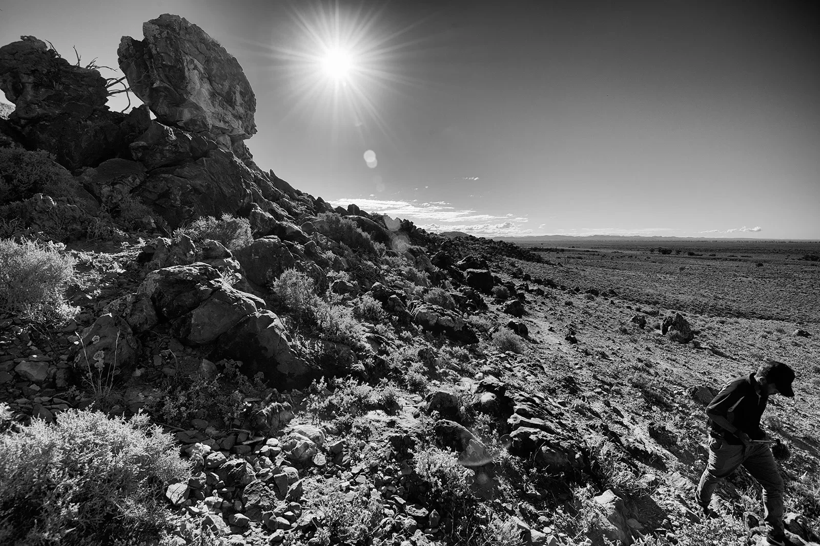 Adnya_6b_DSC_3618_BW.webp