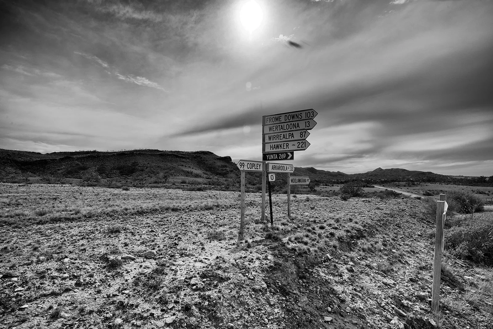Adnya_7b_DSC_3939_BW.webp