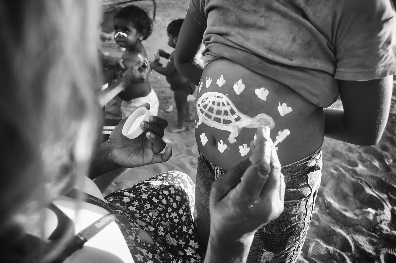 Jarlmadangah_13b_B0000894_BW.webp