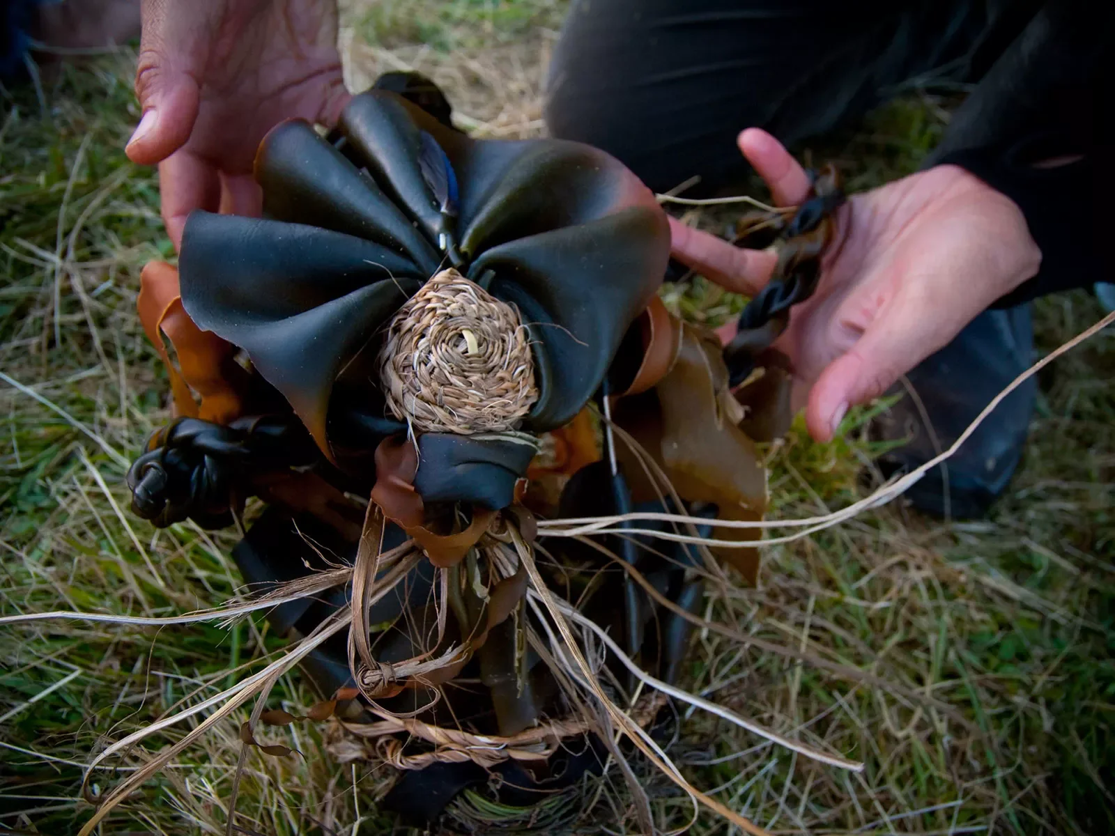 Kelp-basket.-Nayri-Niari-Festival.-Bruny-.-Tasmania._1.webp