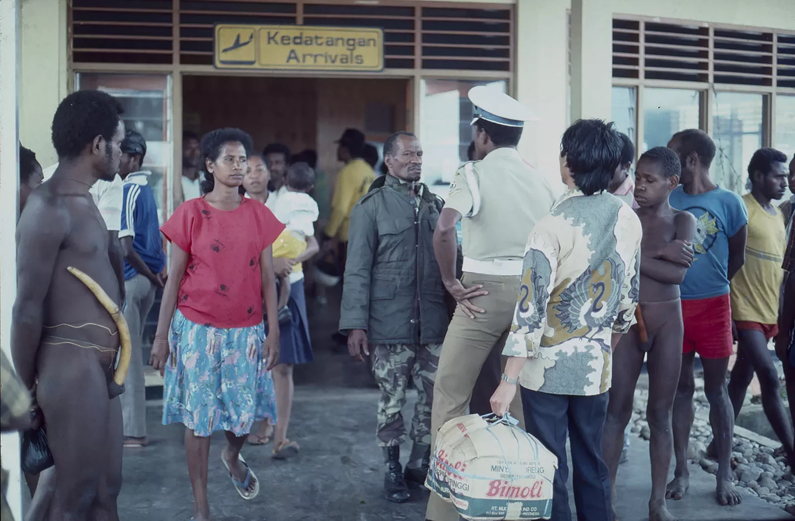 West_Papua_Baliem_Valley__Wamena_PSMS35mm__©Liz-Thompson_296_2.webp