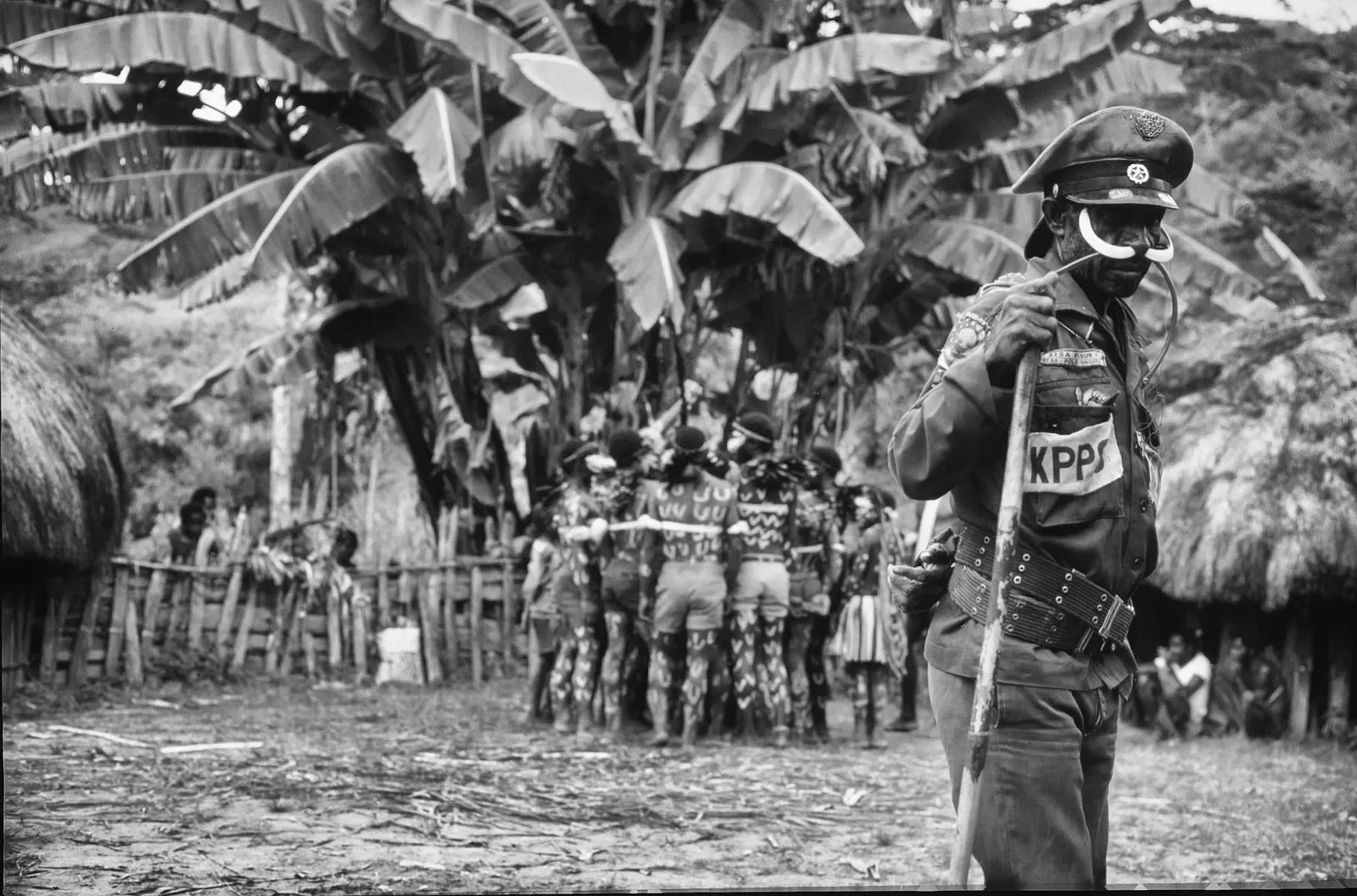 West_Papua_Baliem_MS35mm_1989_©LizThompson_1bw-copy-copy.webp