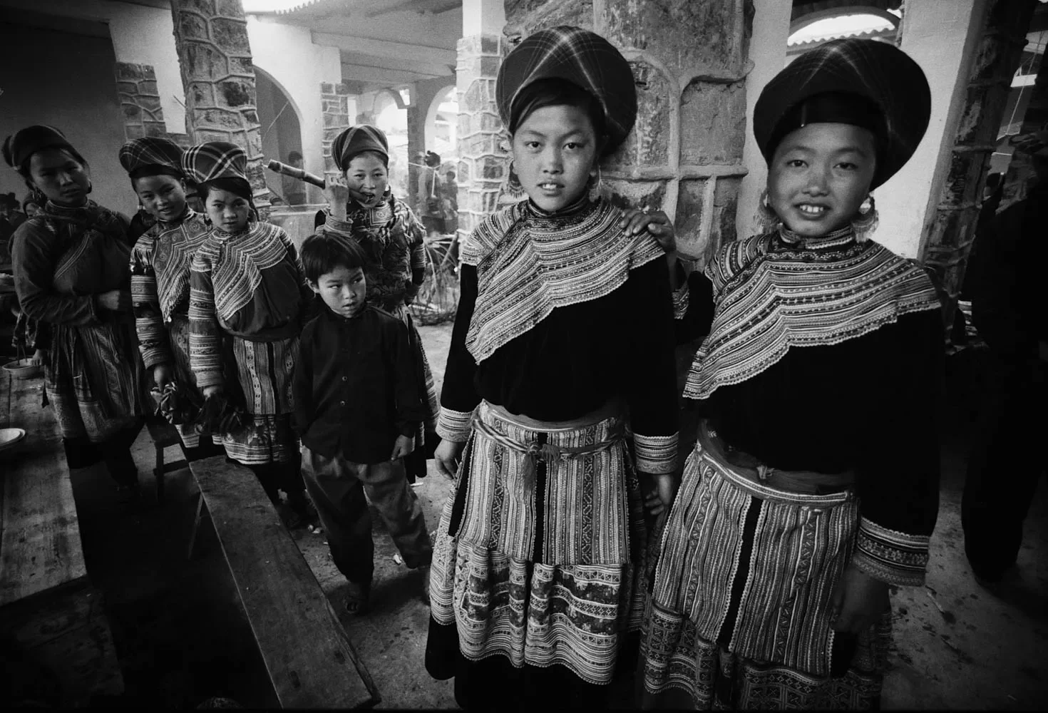 Bac_ha_Markets_Vietnam_1996_35mmBW_5.webp