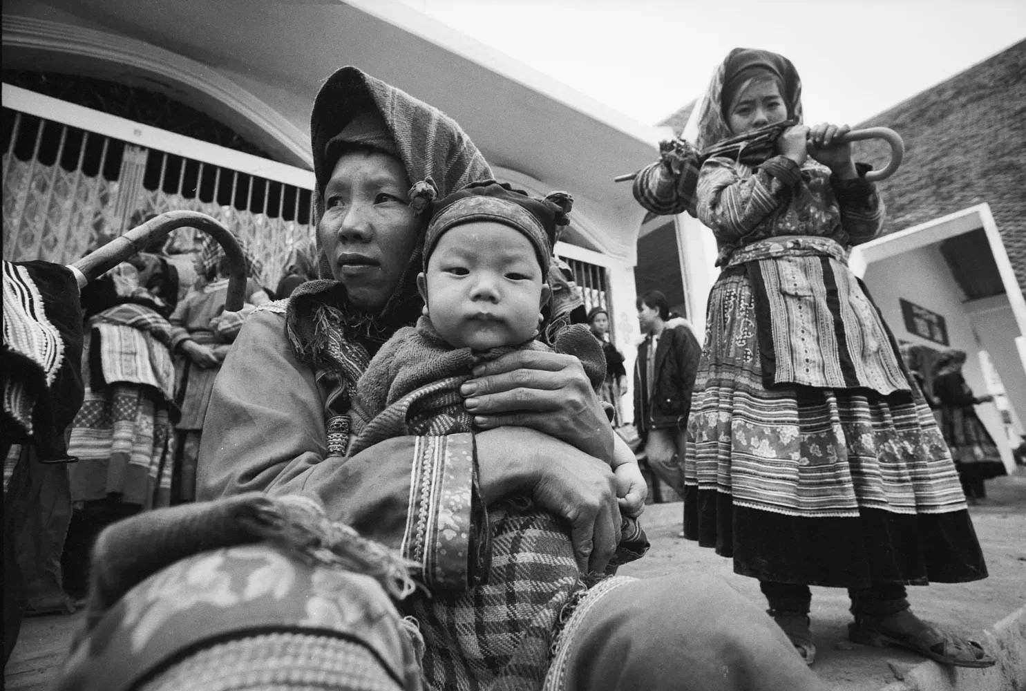 Bac_ha_Markets_Vietnam_1996_35mmBW_28.webp