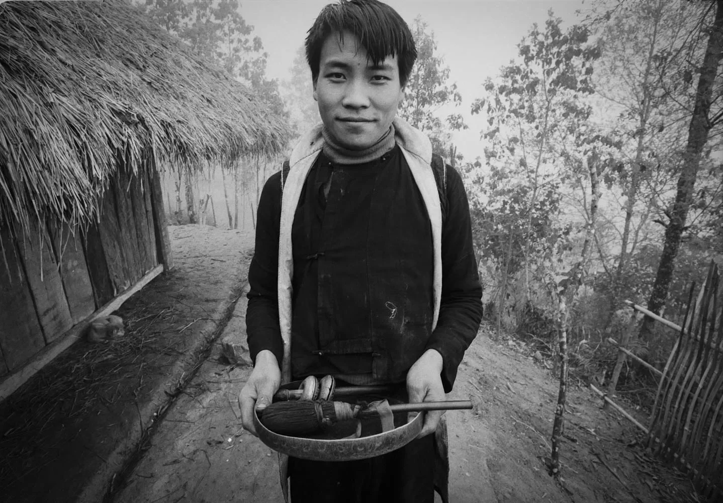 HmongCommunity_Sapa_Vietnam_1996_35mmBW_80.webp
