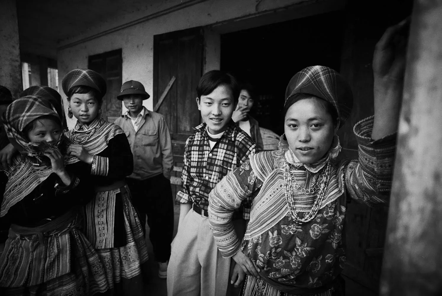 HmongCommunity_Sapa_Vietnam_1996_35mmBW_256.webp