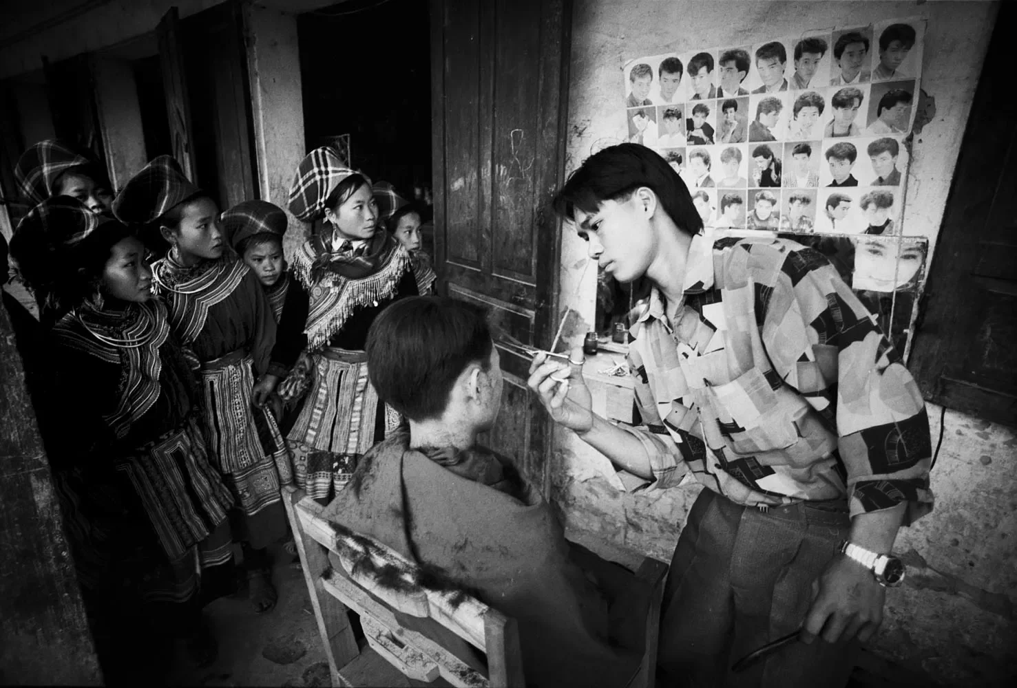 HmongCommunity_Sapa_Vietnam_1996_35mmBW_272.webp