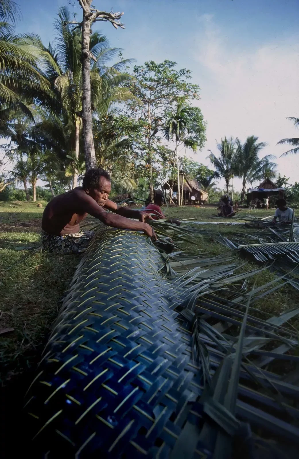 Kiriwina_Trobriand_Islands_PNG_©Liz-Thompson_PSMS35mm_10_PS.webp
