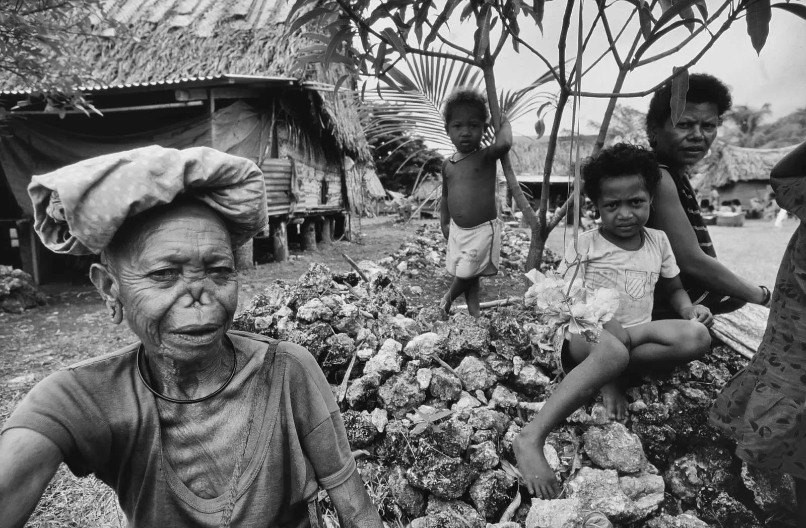 Kiriwina_Trobriand_Islands_PNG_MS35mm_76_PS_BW.webp