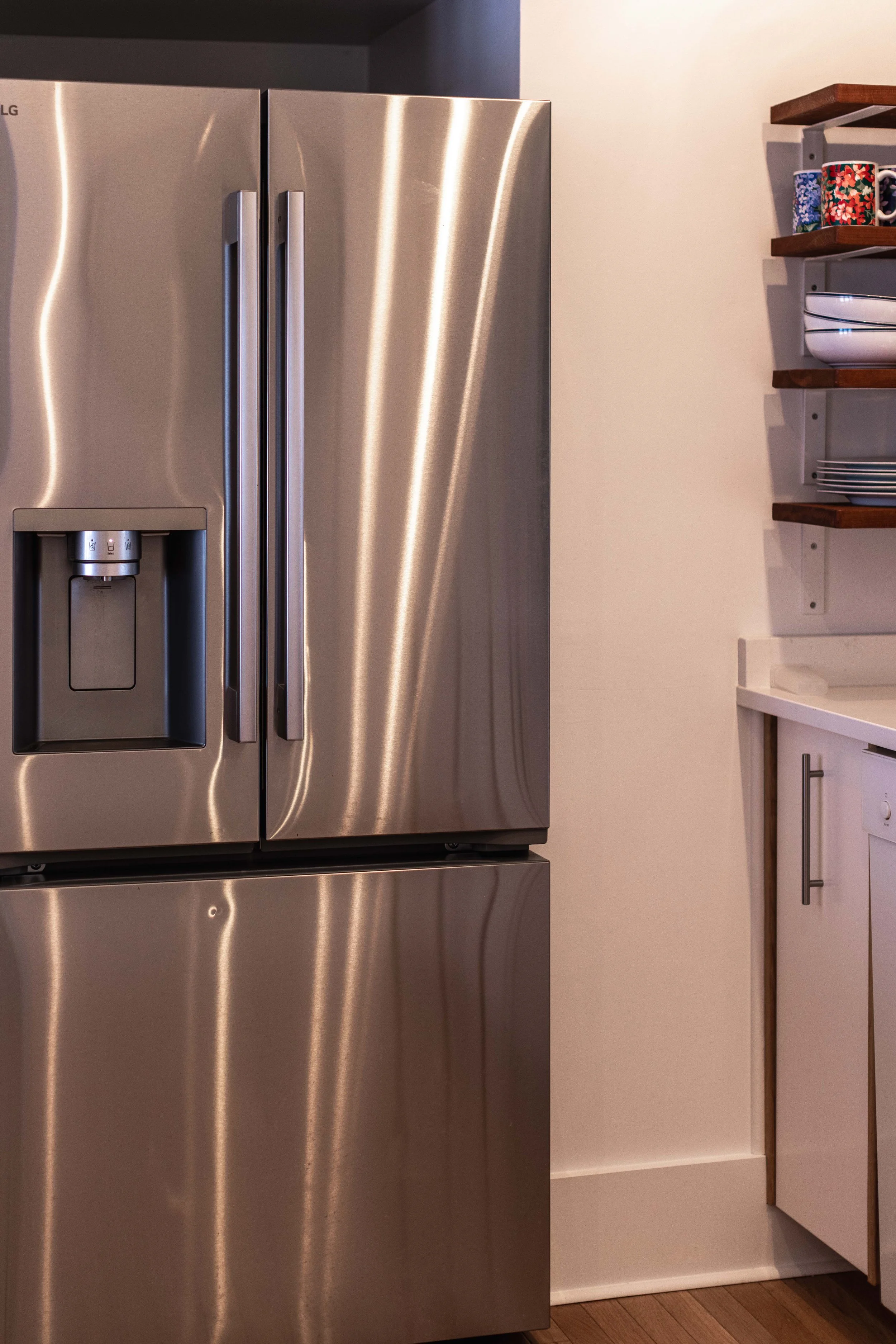 Renovated kitchen with Refrigerator with a water filter — 1219 Gordon Ave furnished rental.