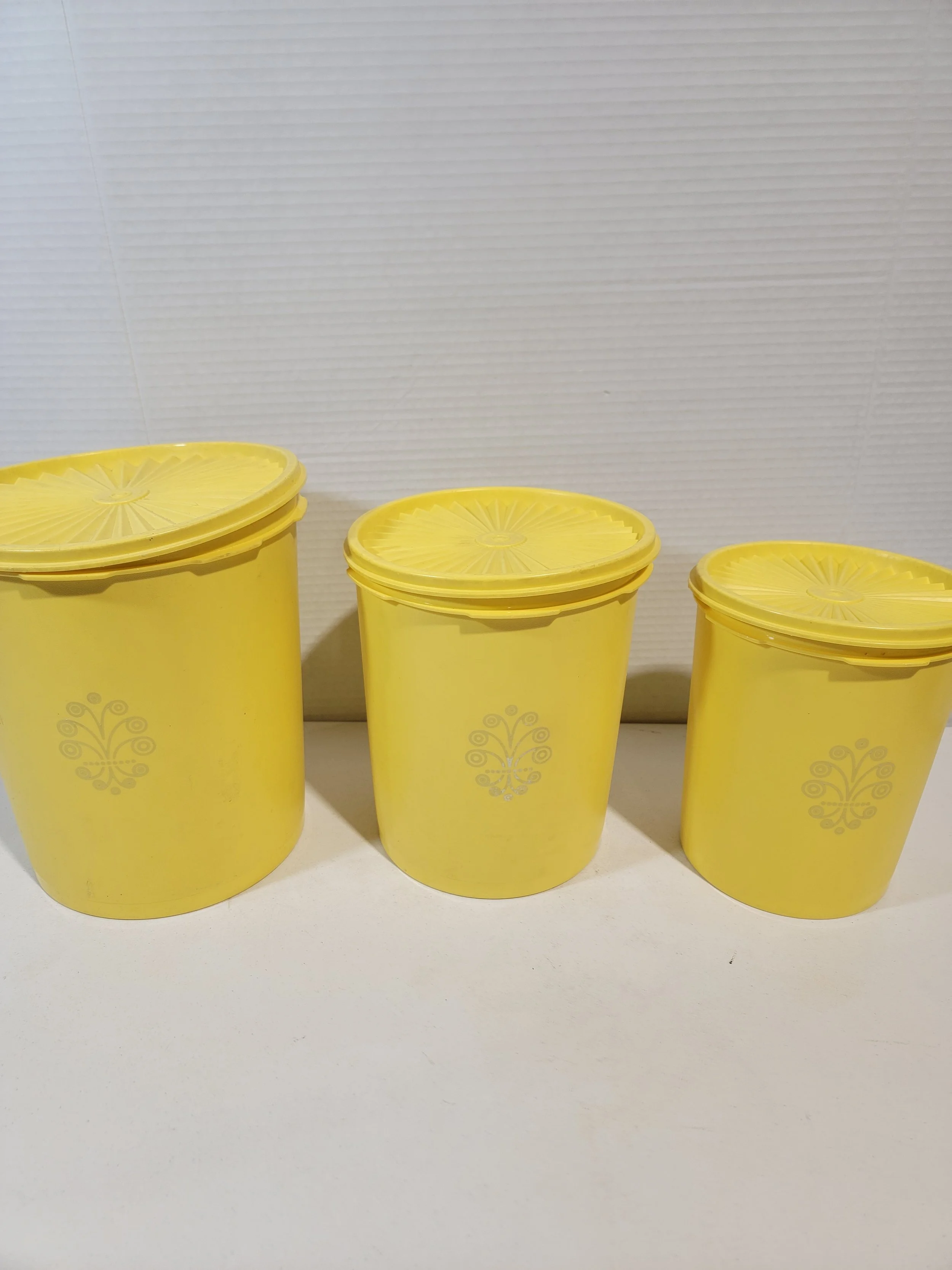 Vintage Tupperware Servalier Daffodil Yellow Canisters A4