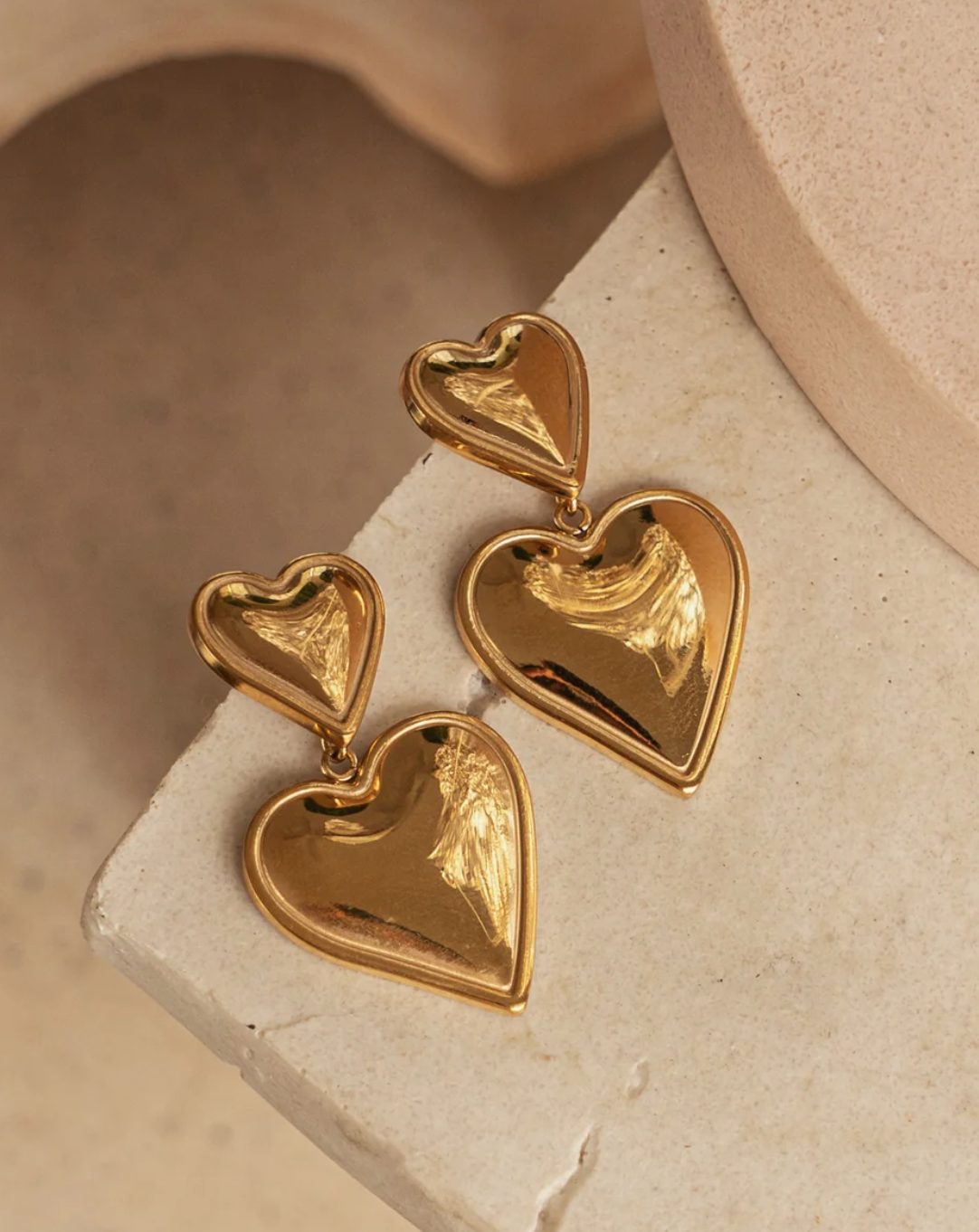 ISABELLA HEART EARRINGS