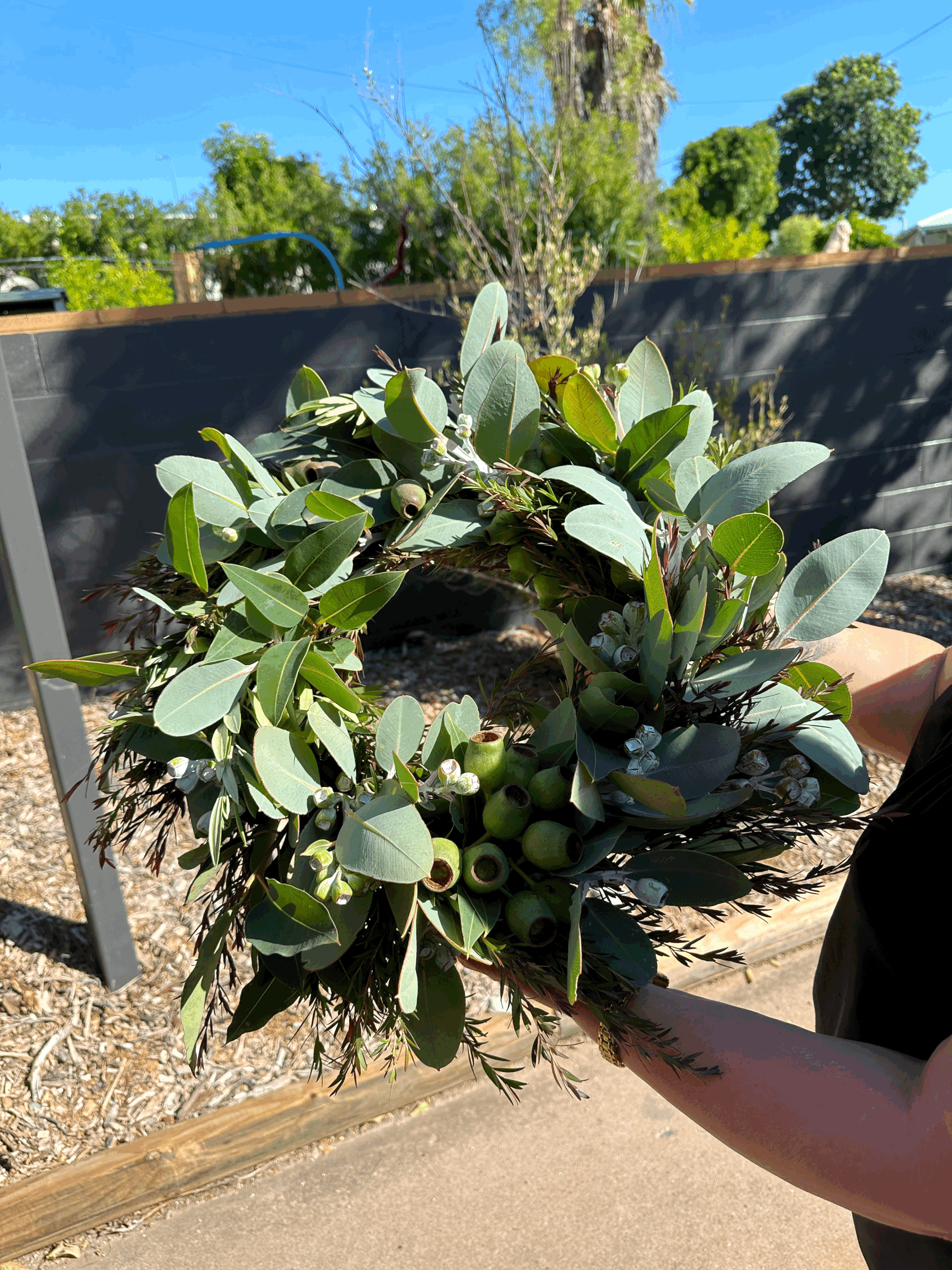 FOLIAGE WREATH 30CM