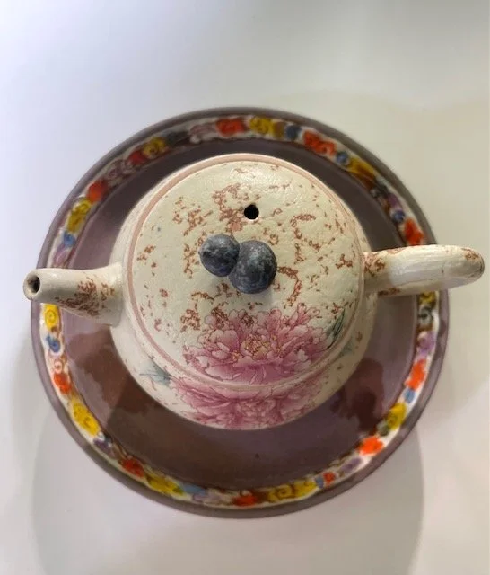 peony gourd teapot vertical view.jpg