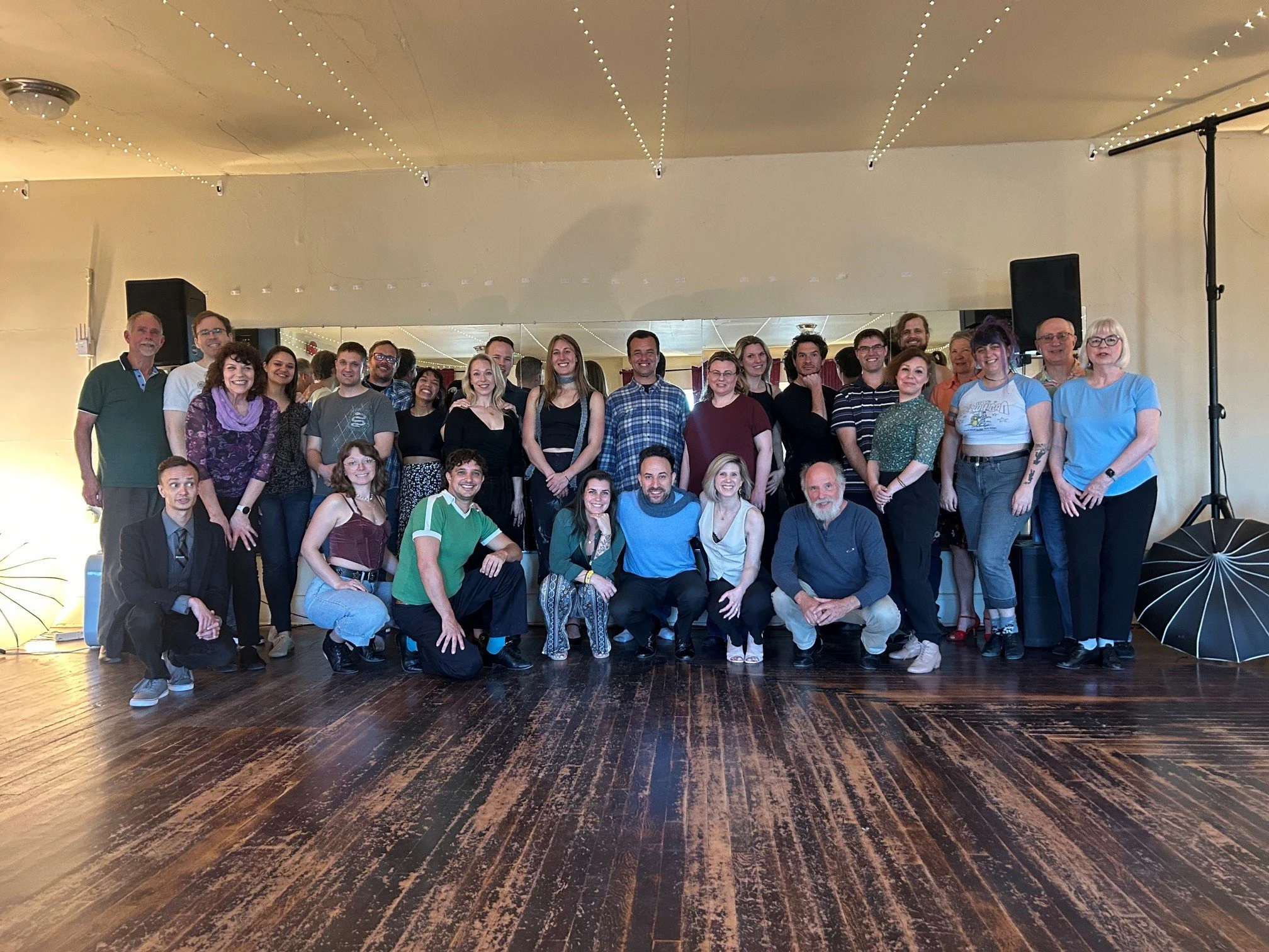 Teaching Versatility Toolkit class with Jeremias Fors at OyDance, April 2026