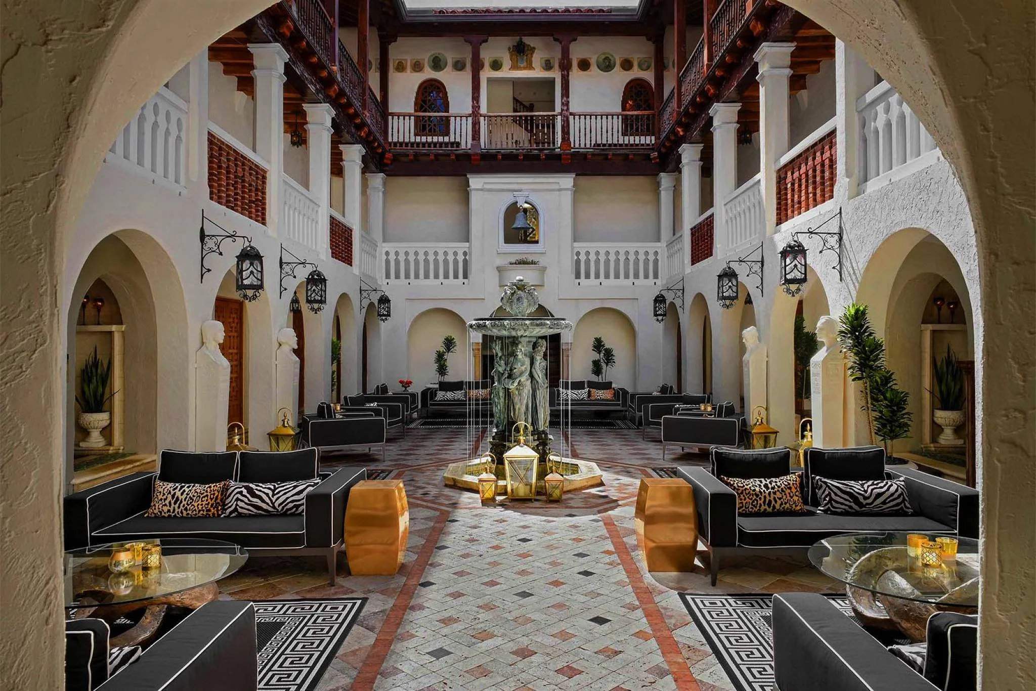 The-Villa-Casa-Casuarina-Miami-7-2-copy,large.2x.1629251456.jpg