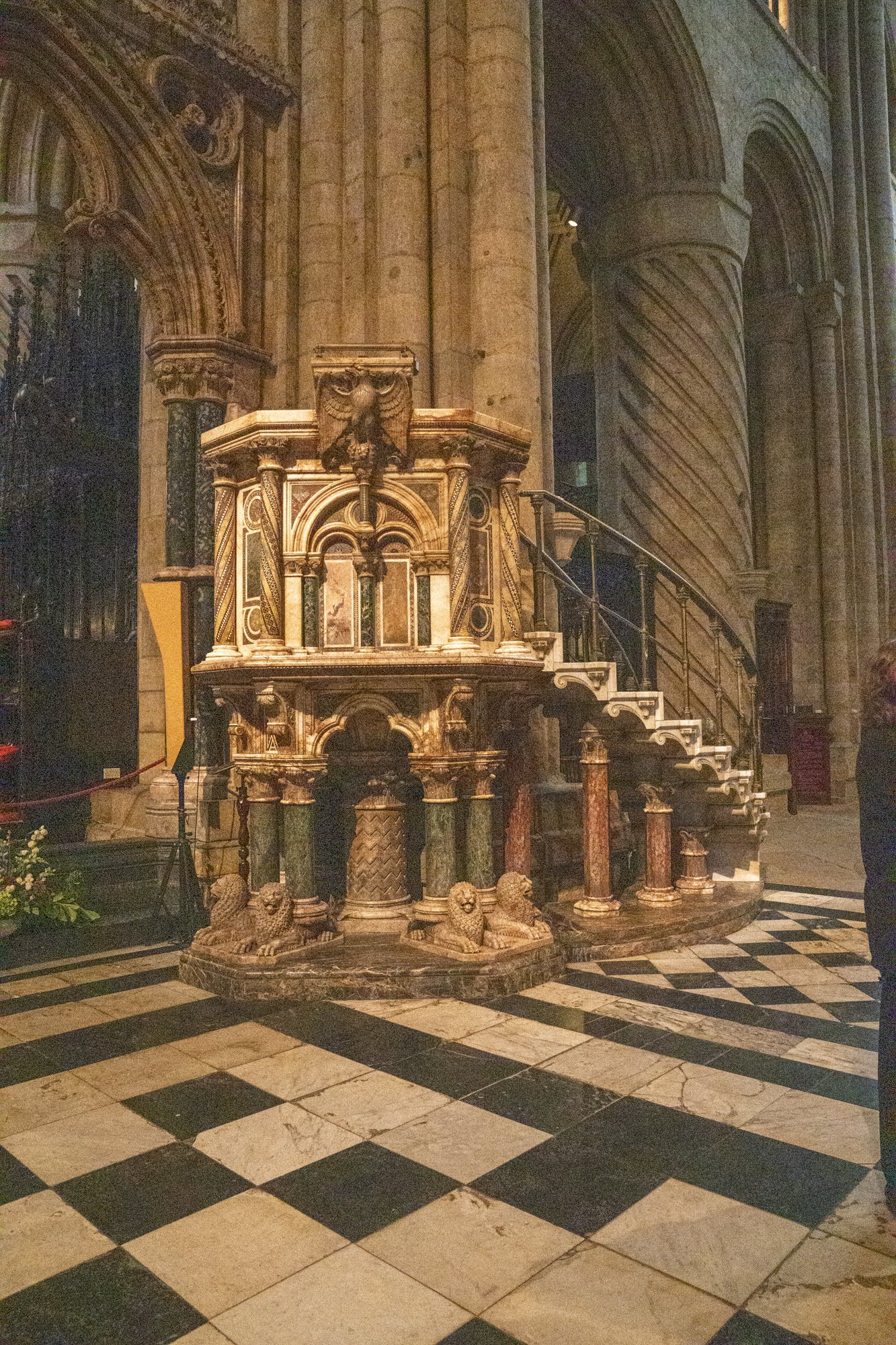 Cathederal-05712.jpg
