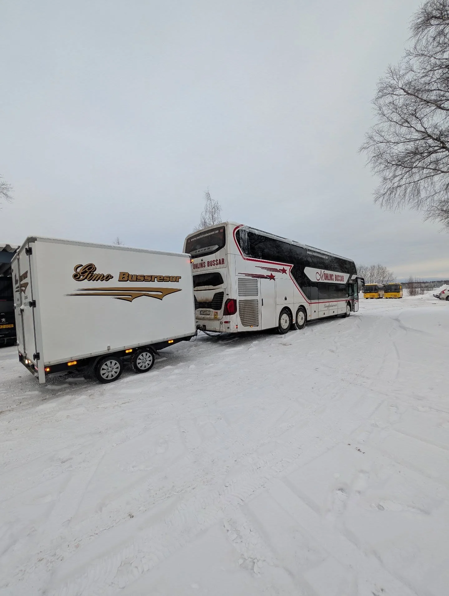 V&auml;nskap p&aring; v&auml;gen ❤️💛 

@mohlinsbussar