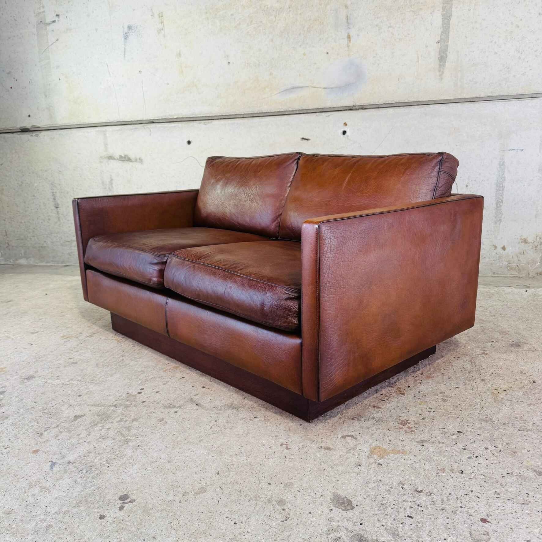 Vintage Danish Thams Kvalitet Dark Tan Leather 2 Seater Sofa (2).jpeg
