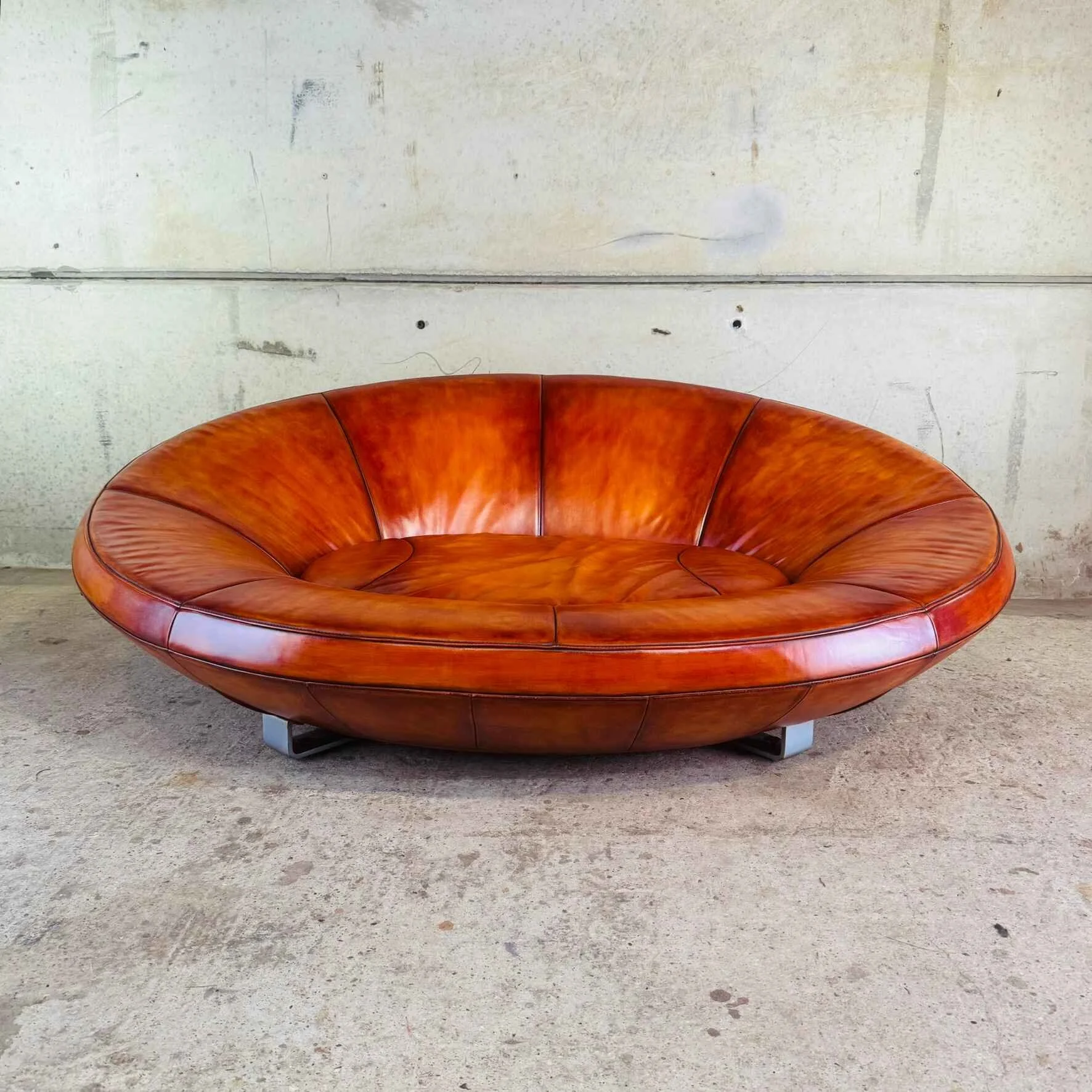 DS-152 Oval Two-Seater Tan Leather Sofa De Sede Swiss.jpeg