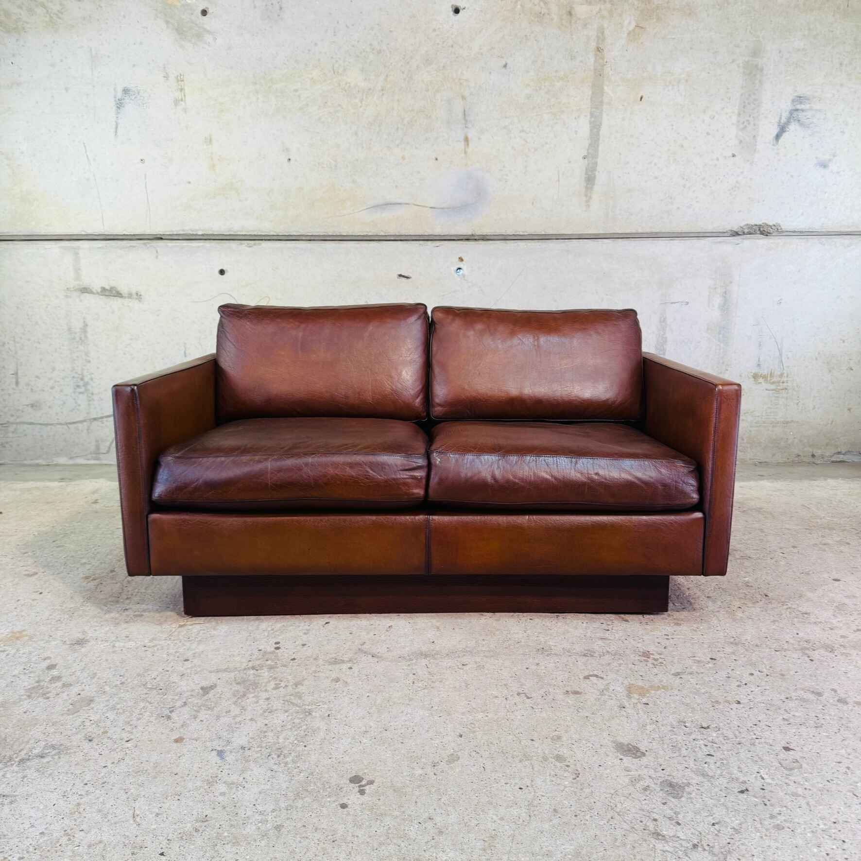 Vintage Danish Thams Kvalitet Dark Tan Leather 2 Seater Sofa.jpeg