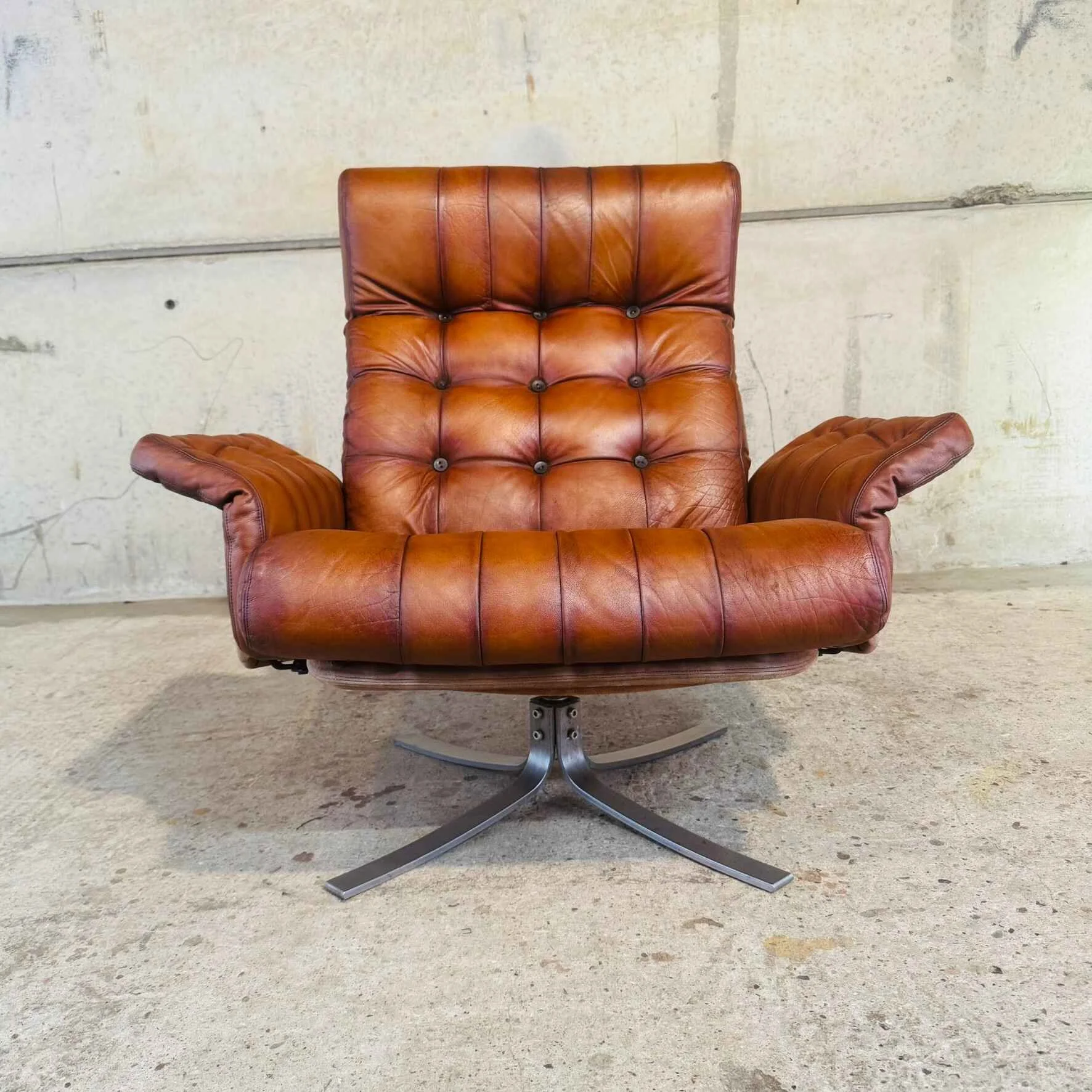 Vintage 60s Søren Nissen & Ebbe Gehl Swivel Lounge Chair by Jeki Møbler.jpeg