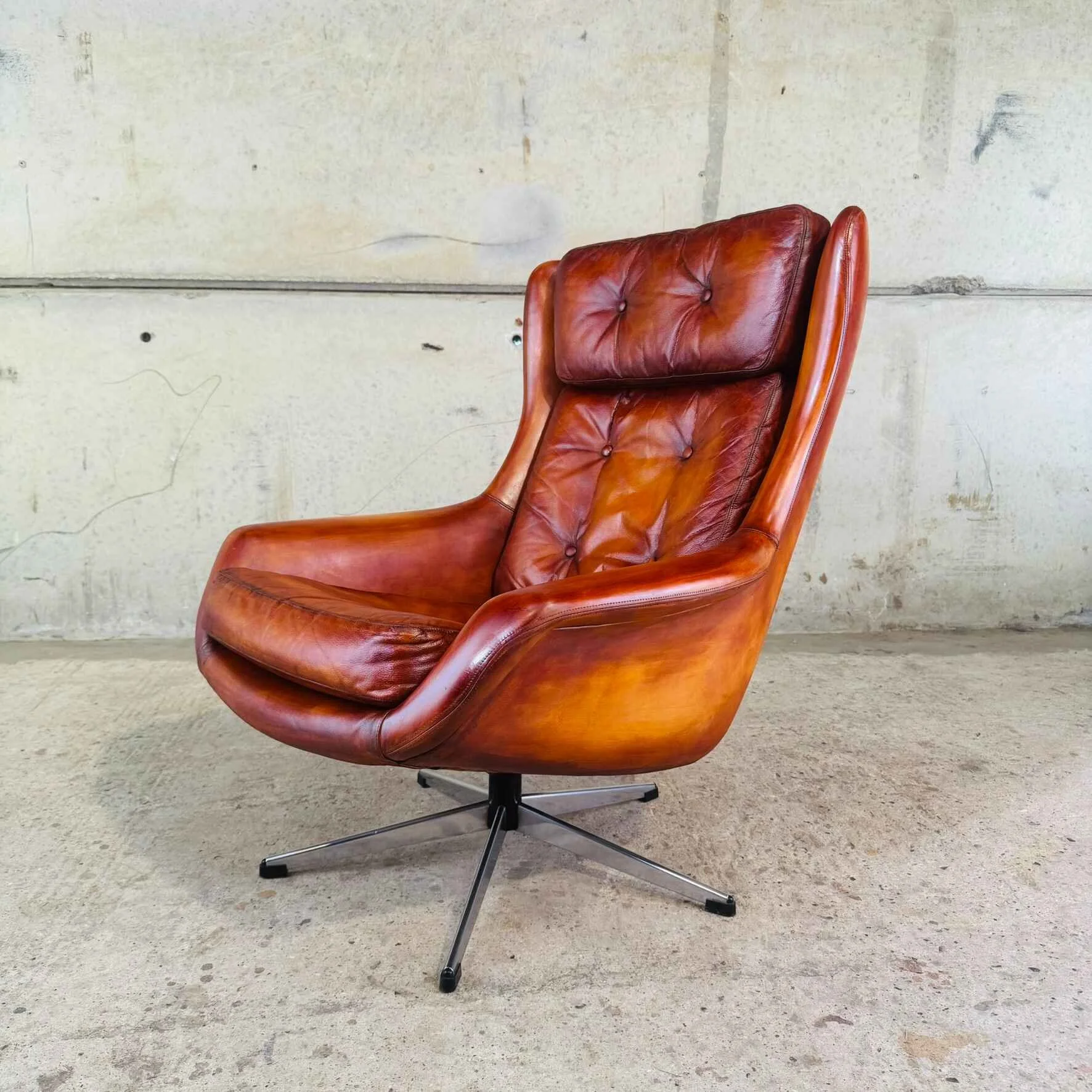 Vintage Danish Cognac Leather Egg Chair – Swivel.jpeg